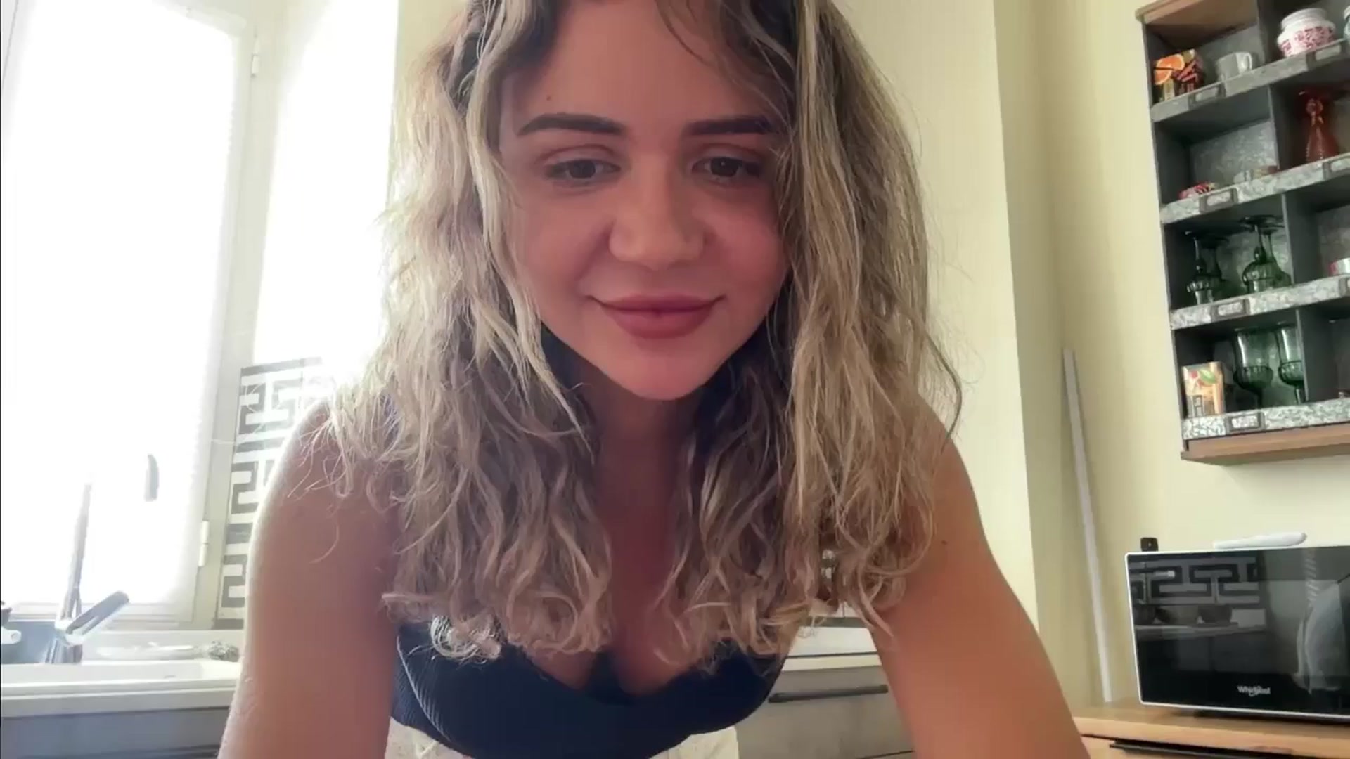 Gallery image thumbnail from Maria_'s myfreecams stream on, 10/21/2025, 10:14 image 4 of 20