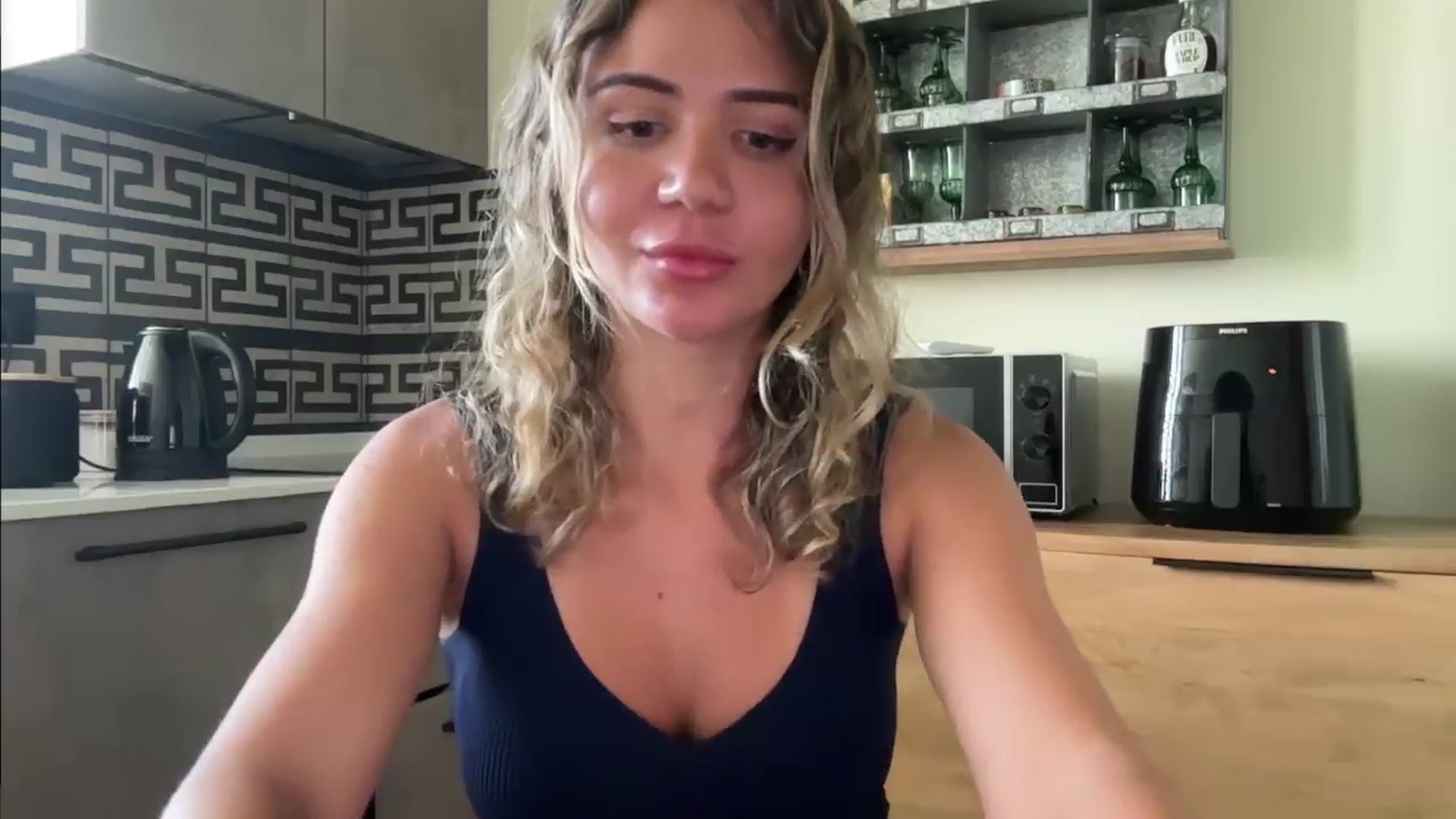 Gallery image thumbnail from Maria_'s myfreecams stream on, 10/21/2025, 14:45 image 4 of 20