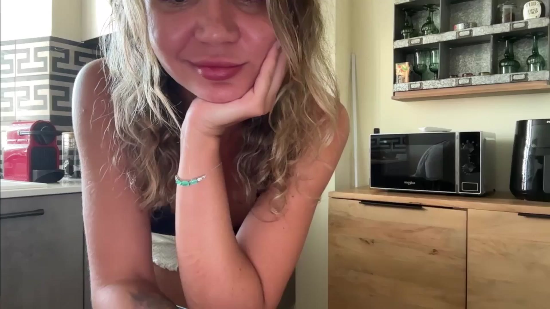 Gallery image thumbnail from Maria_'s myfreecams stream on, 10/21/2025, 16:14 image 1 of 20
