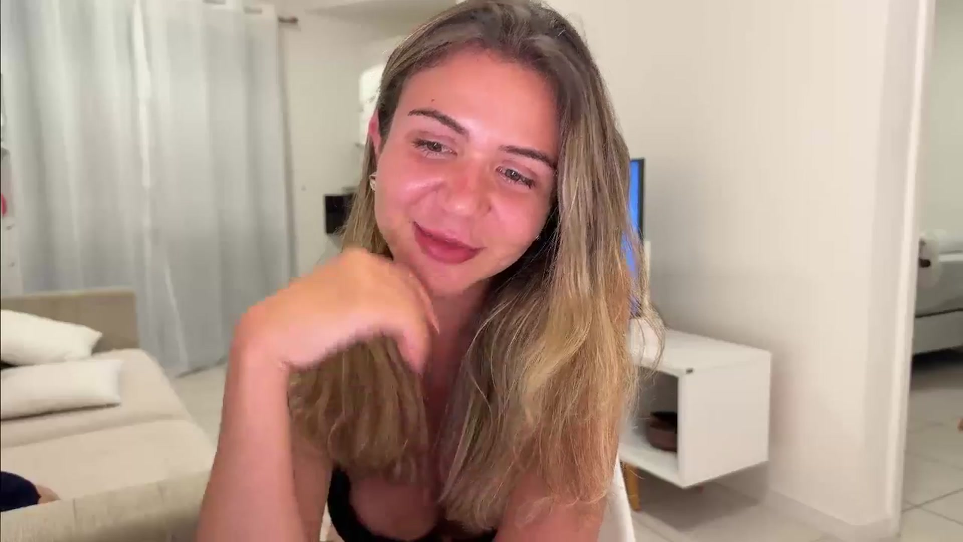 Gallery image thumbnail from Maria_'s myfreecams stream on, 10/29/2025, 23:46 image 17 of 20