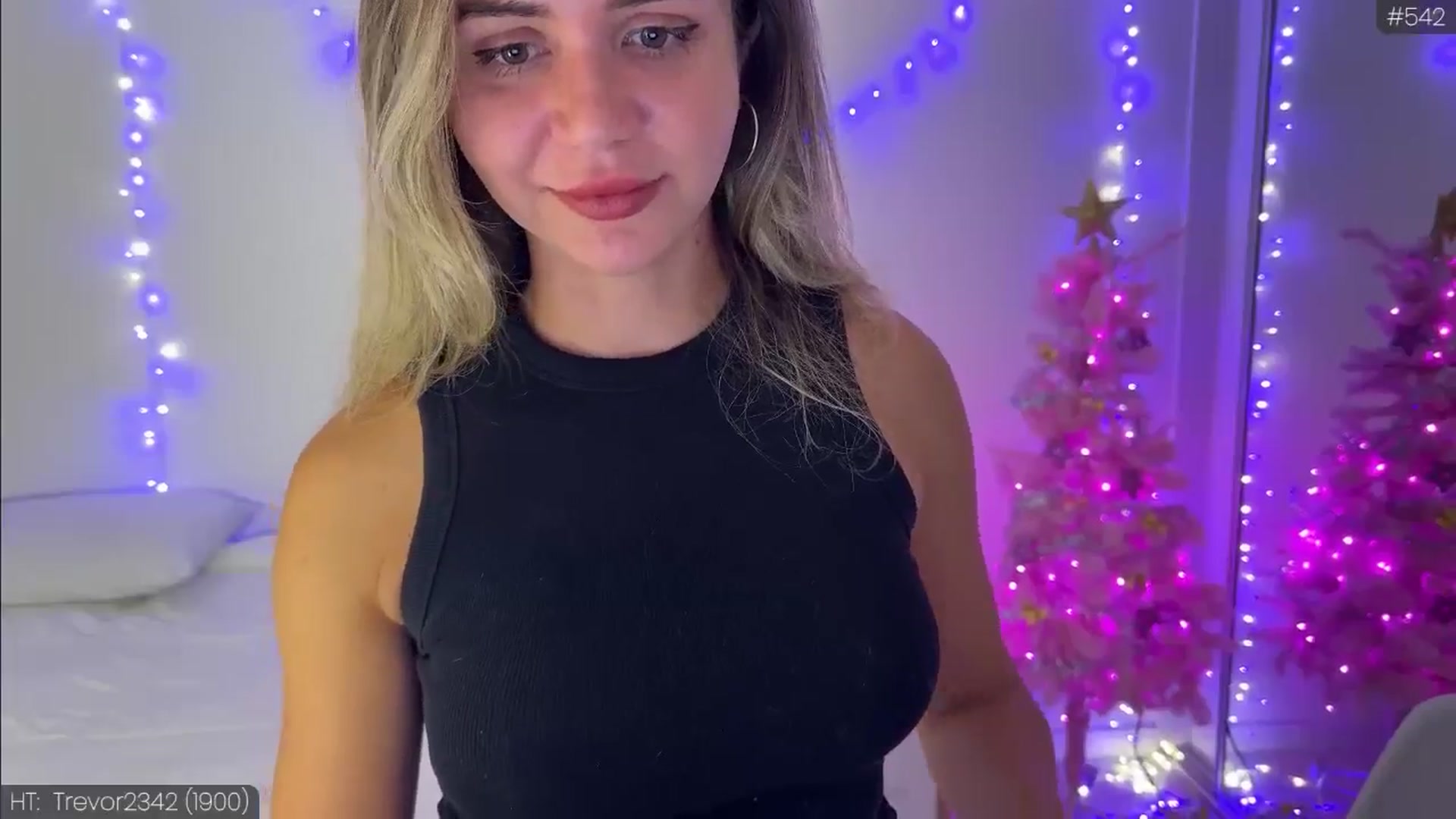 Gallery image thumbnail from Maria_'s myfreecams stream on, 11/13/2025, 03:32 image 5 of 20