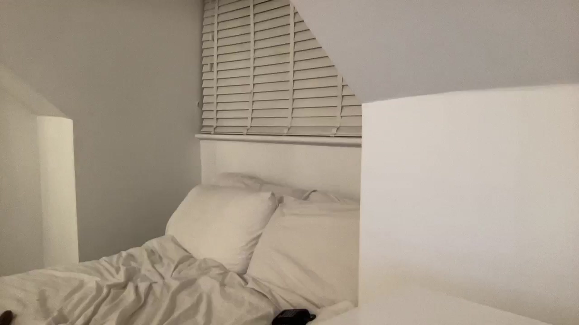 Gallery image thumbnail from Maria_x1's myfreecams stream on, 08/16/2025, 23:17 image 14 of 20