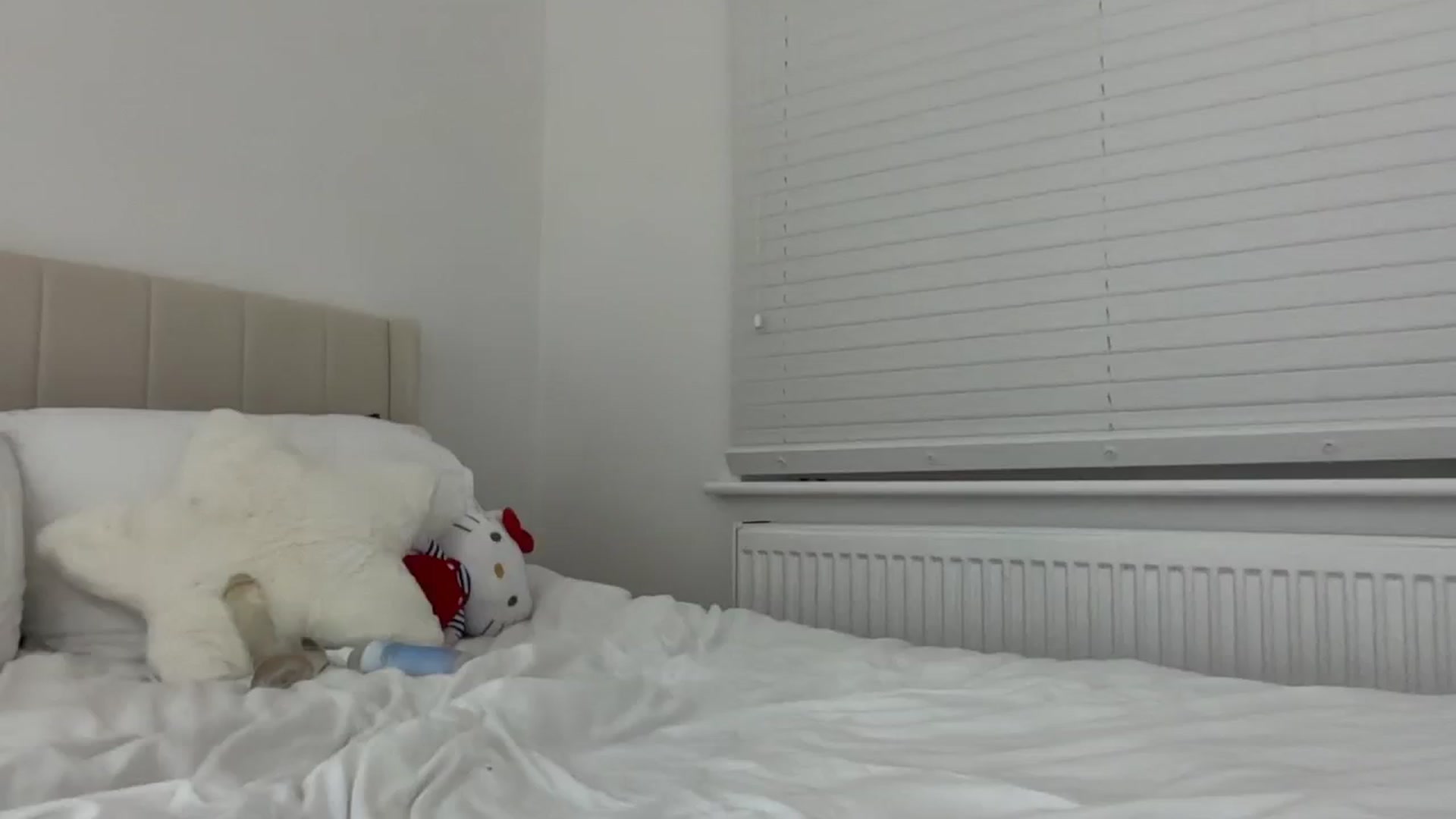Gallery image thumbnail from Maria_x1's myfreecams stream on, 01/05/2026, 03:21 image 12 of 20