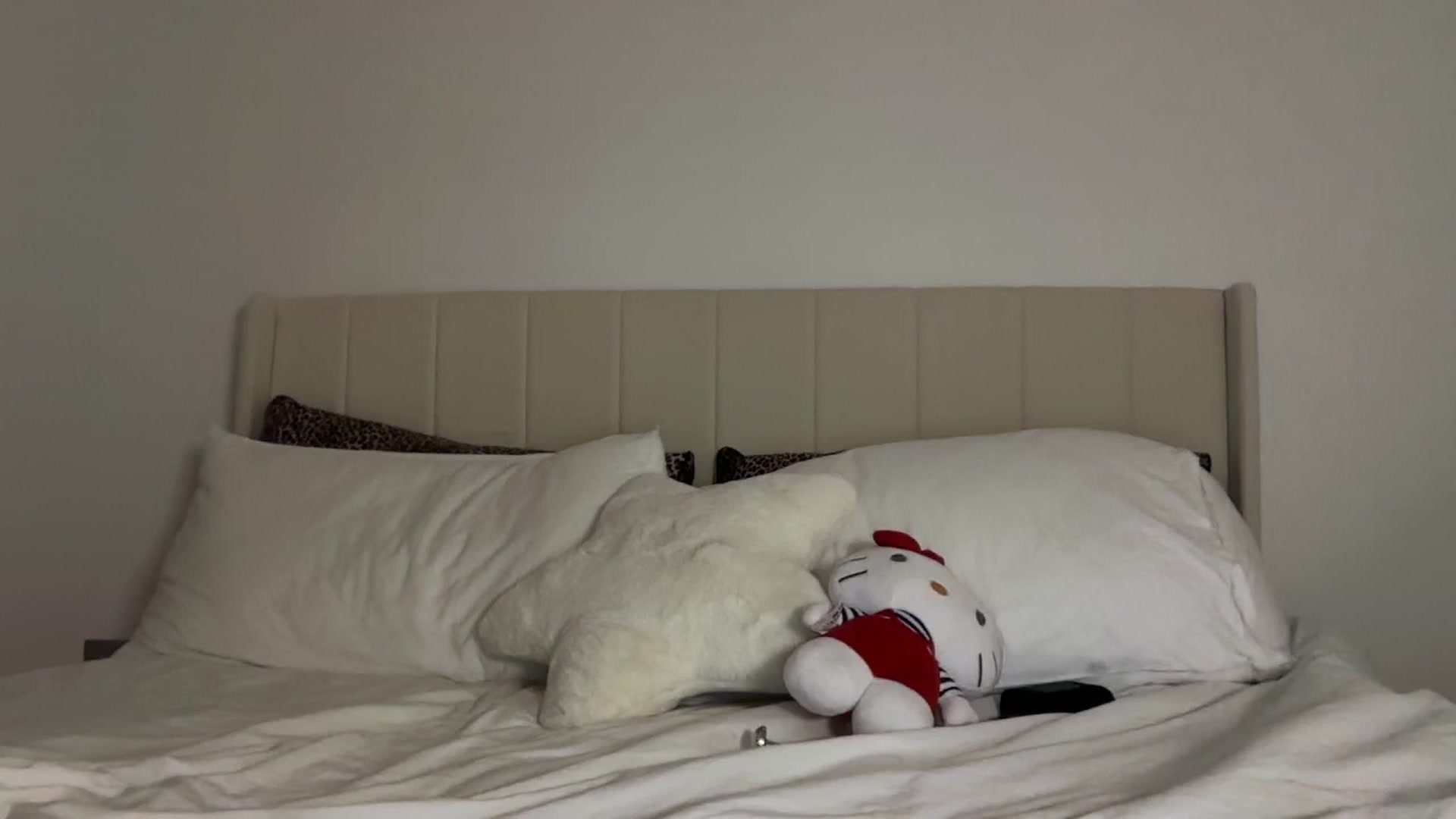 Gallery image thumbnail from Maria_x1's myfreecams stream on, 02/14/2026, 18:02 image 15 of 20