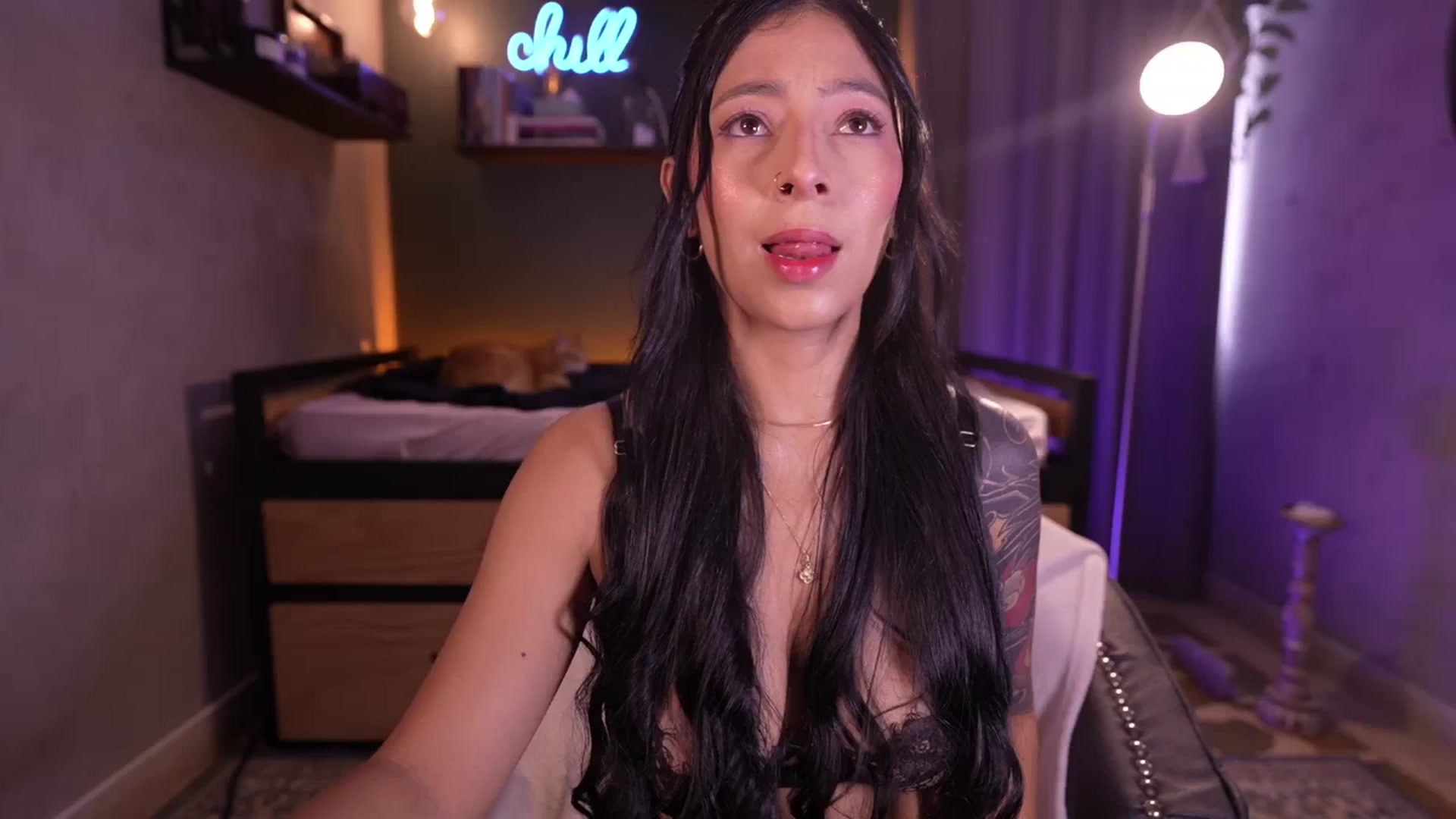 Gallery image thumbnail from Mariacamilaa1's myfreecams stream on, 04/05/2026, 18:16 image 18 of 20