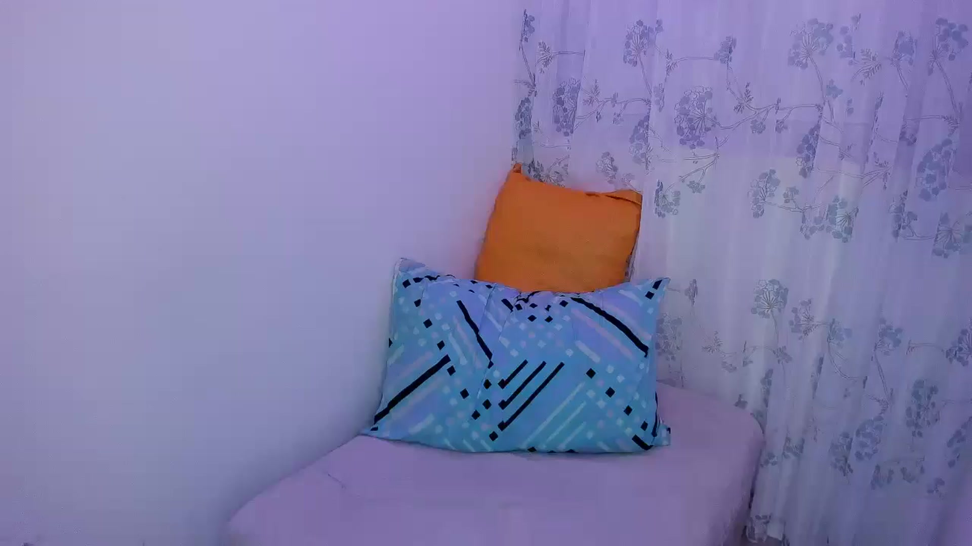 Gallery image thumbnail from Mariacb's myfreecams stream on, 03/11/2025, 17:18 image 14 of 20