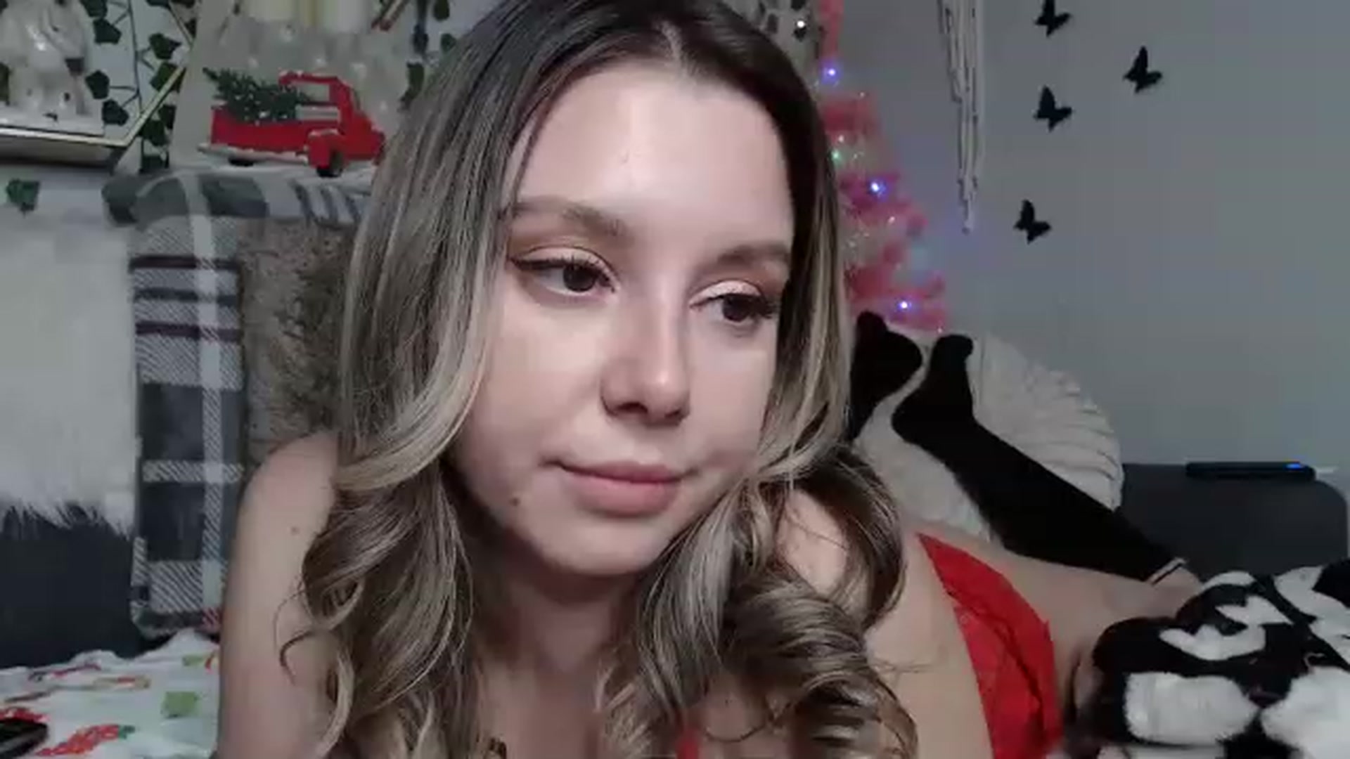 Gallery image thumbnail from MariahKay's myfreecams stream on, 12/02/2022, 20:20 image 4 of 20