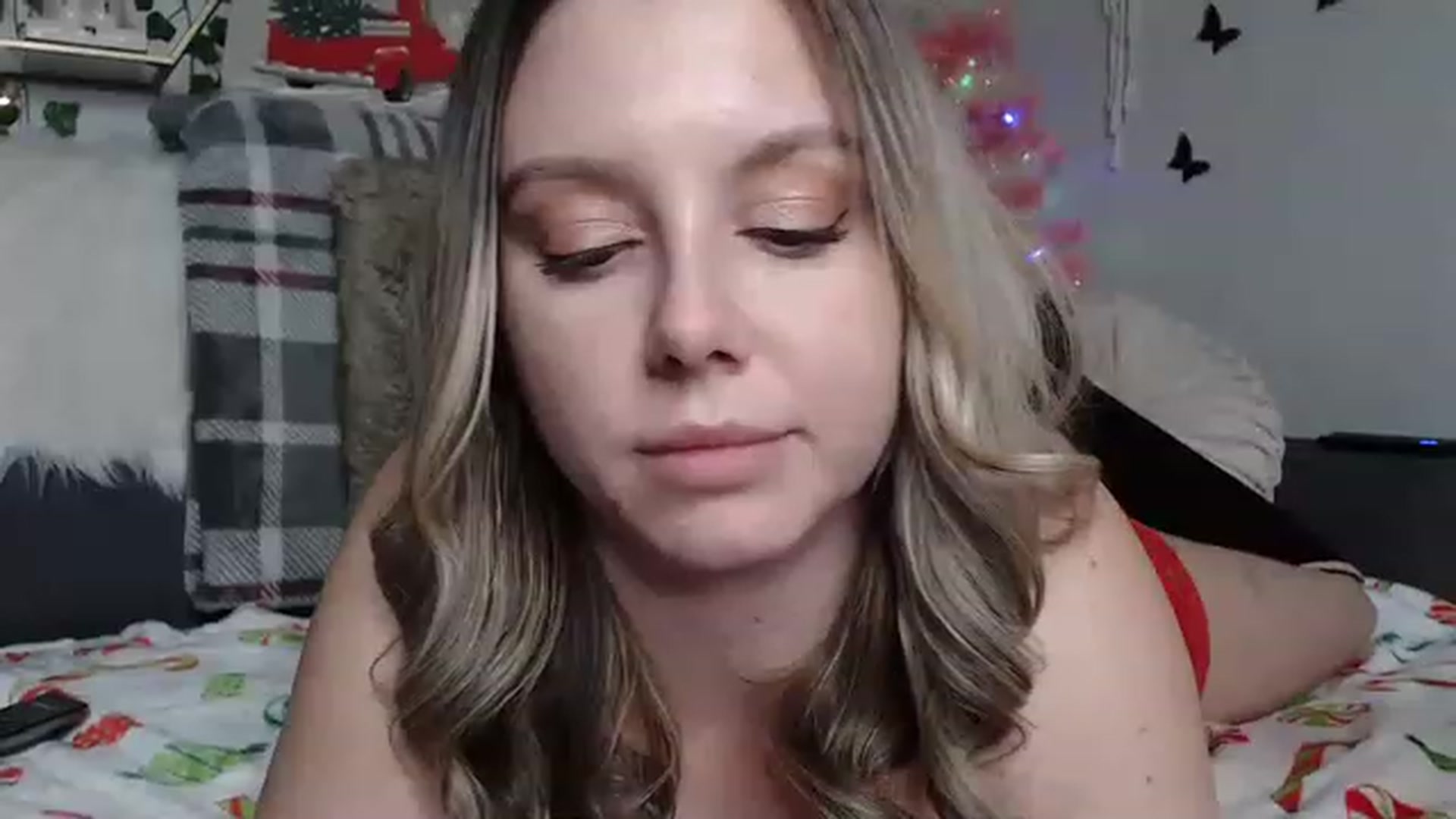 Gallery image thumbnail from MariahKay's myfreecams stream on, 12/02/2022, 21:09 image 8 of 20