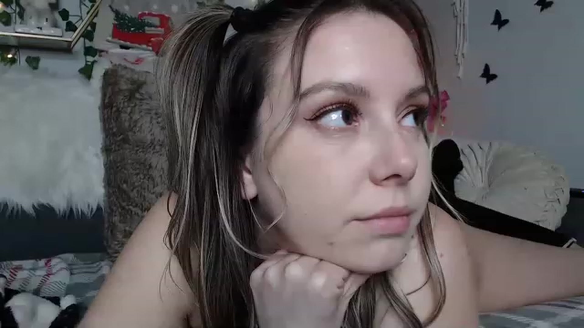 Gallery image thumbnail from MariahKay's myfreecams stream on, 12/12/2022, 21:37 image 13 of 20