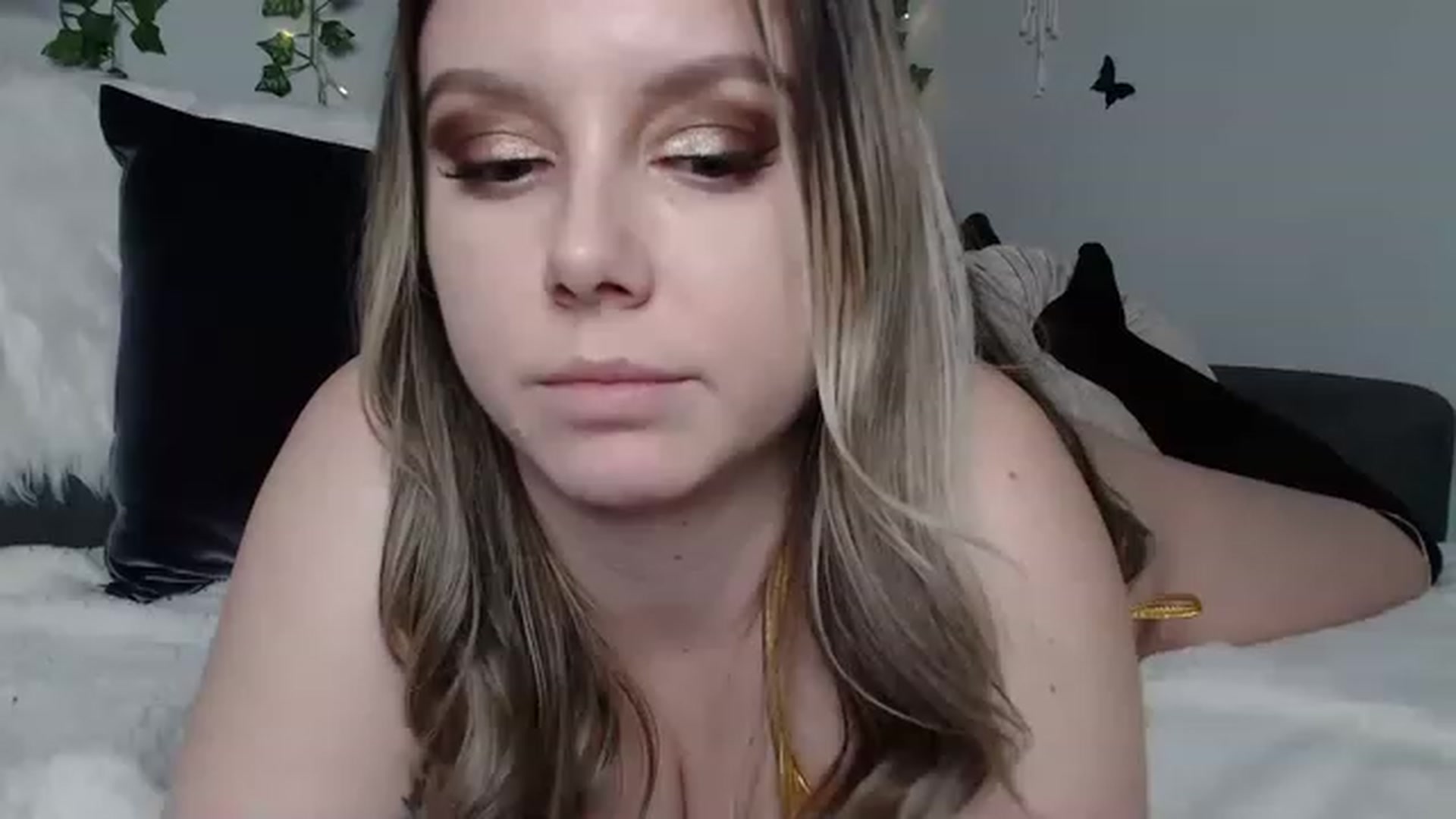 Gallery image thumbnail from MariahKay's myfreecams stream on, 01/08/2023, 20:27 image 3 of 20