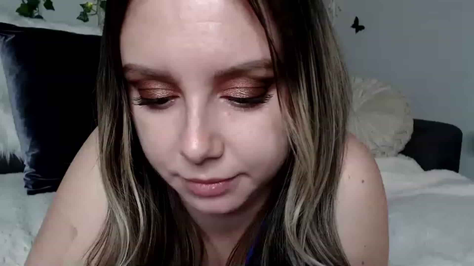 Gallery image thumbnail from MariahKay's myfreecams stream on, 01/12/2023, 20:29 image 15 of 20
