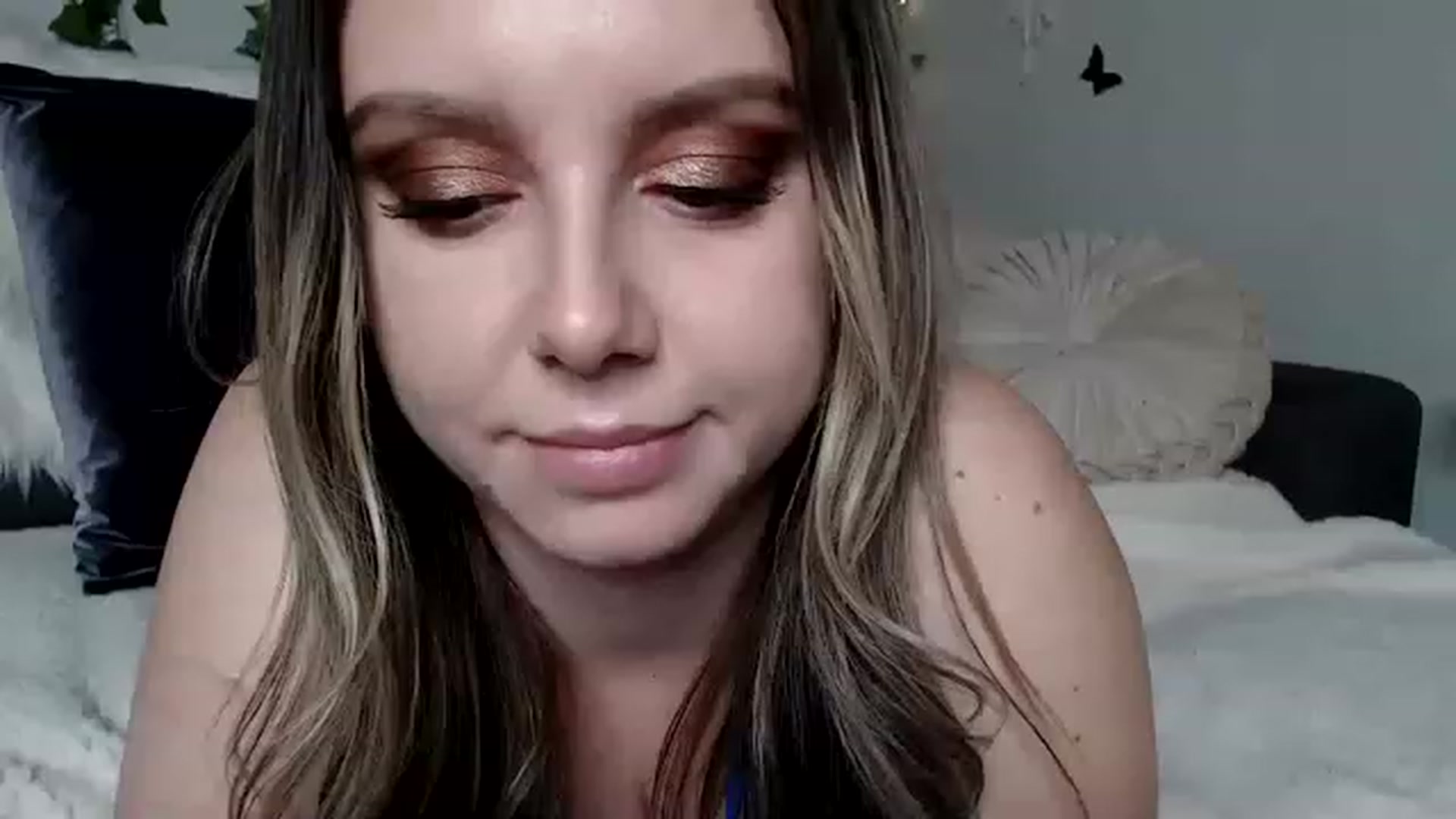 Gallery image thumbnail from MariahKay's myfreecams stream on, 01/12/2023, 20:29 image 19 of 20