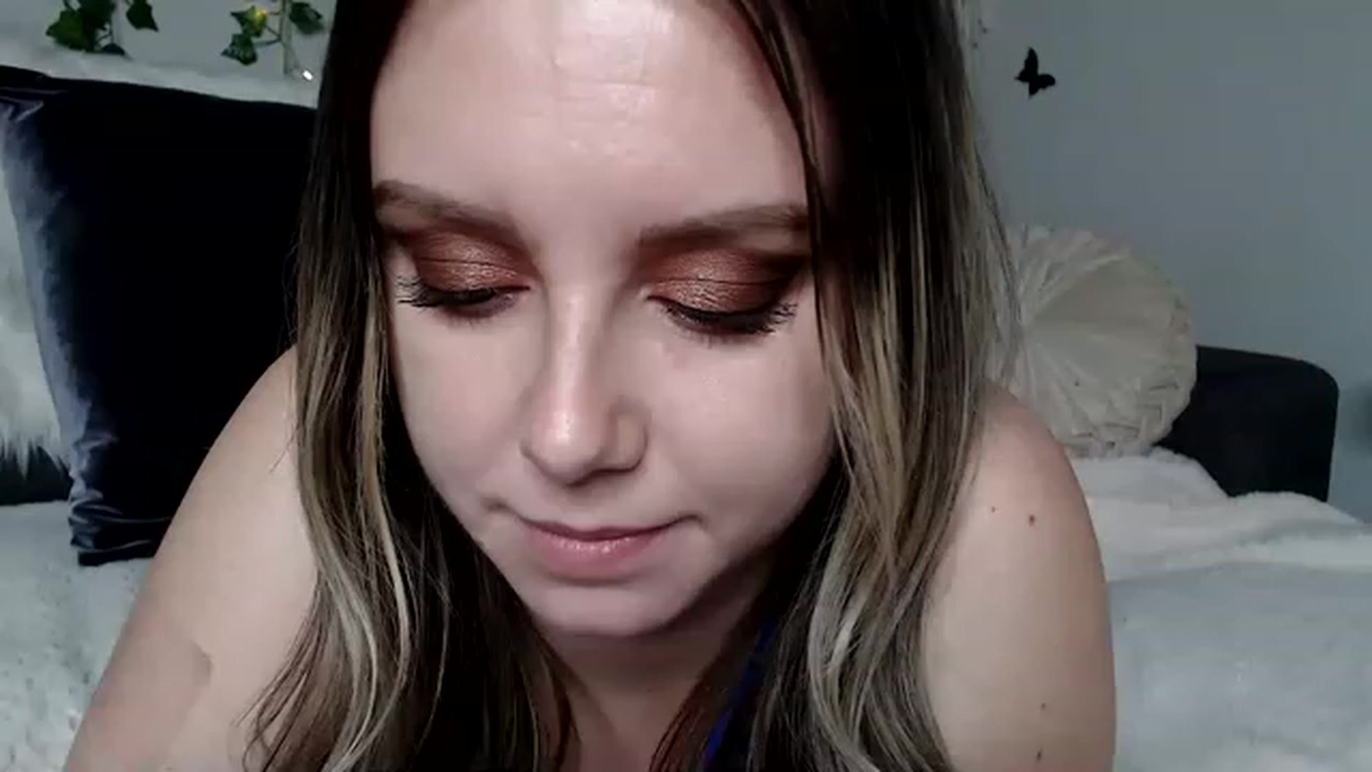 Gallery image thumbnail from MariahKay's myfreecams stream on, 01/12/2023, 20:29 image 16 of 20
