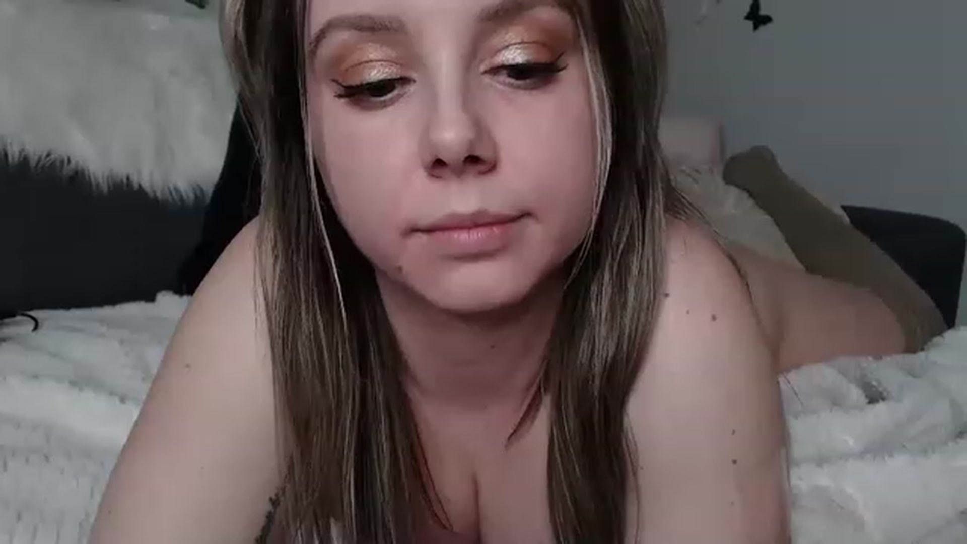 Gallery image thumbnail from MariahKay's myfreecams stream on, 01/19/2023, 23:36 image 20 of 20