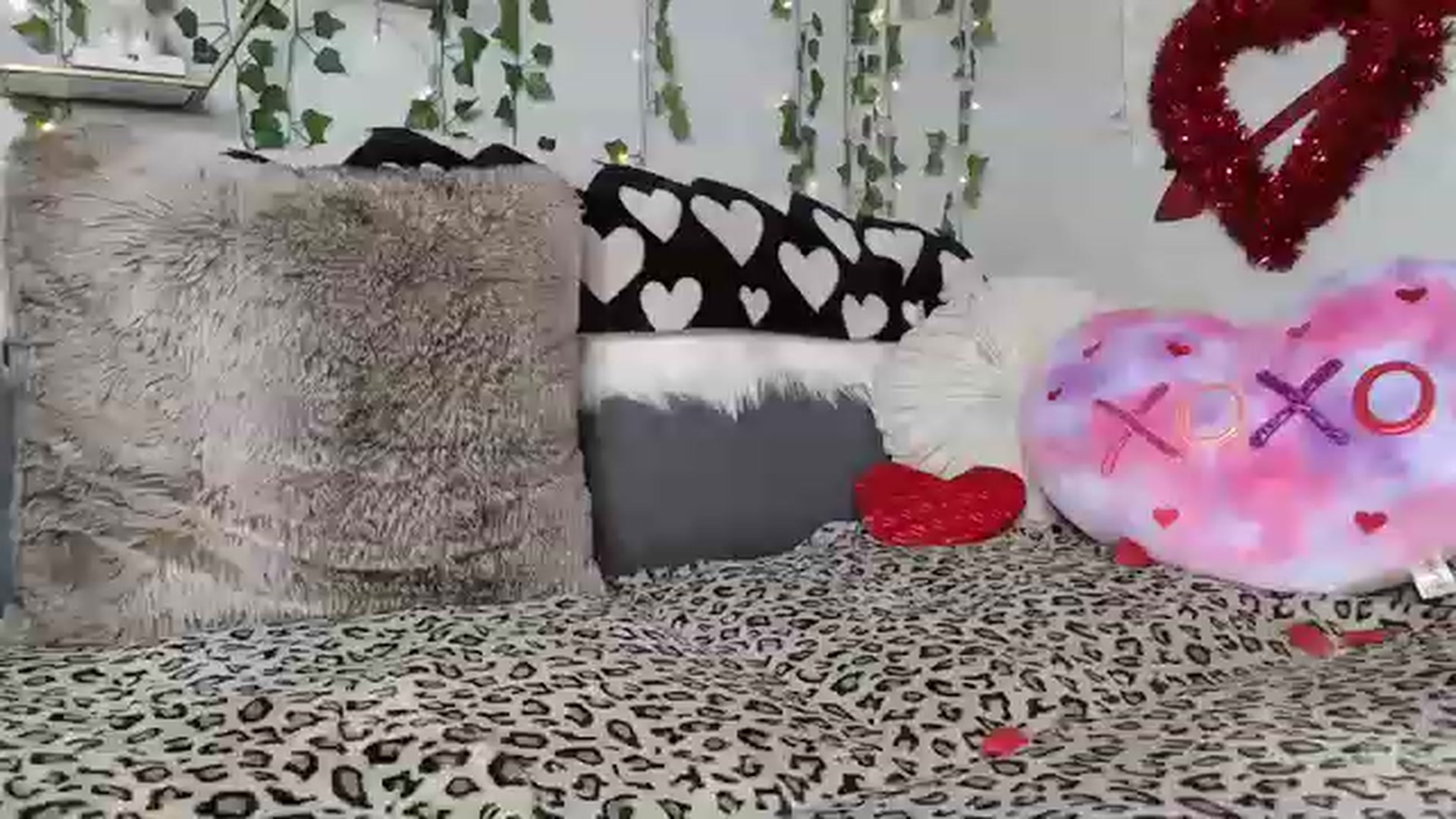 Gallery image thumbnail from MariahKay's myfreecams stream on, 02/03/2023, 22:26 image 7 of 20