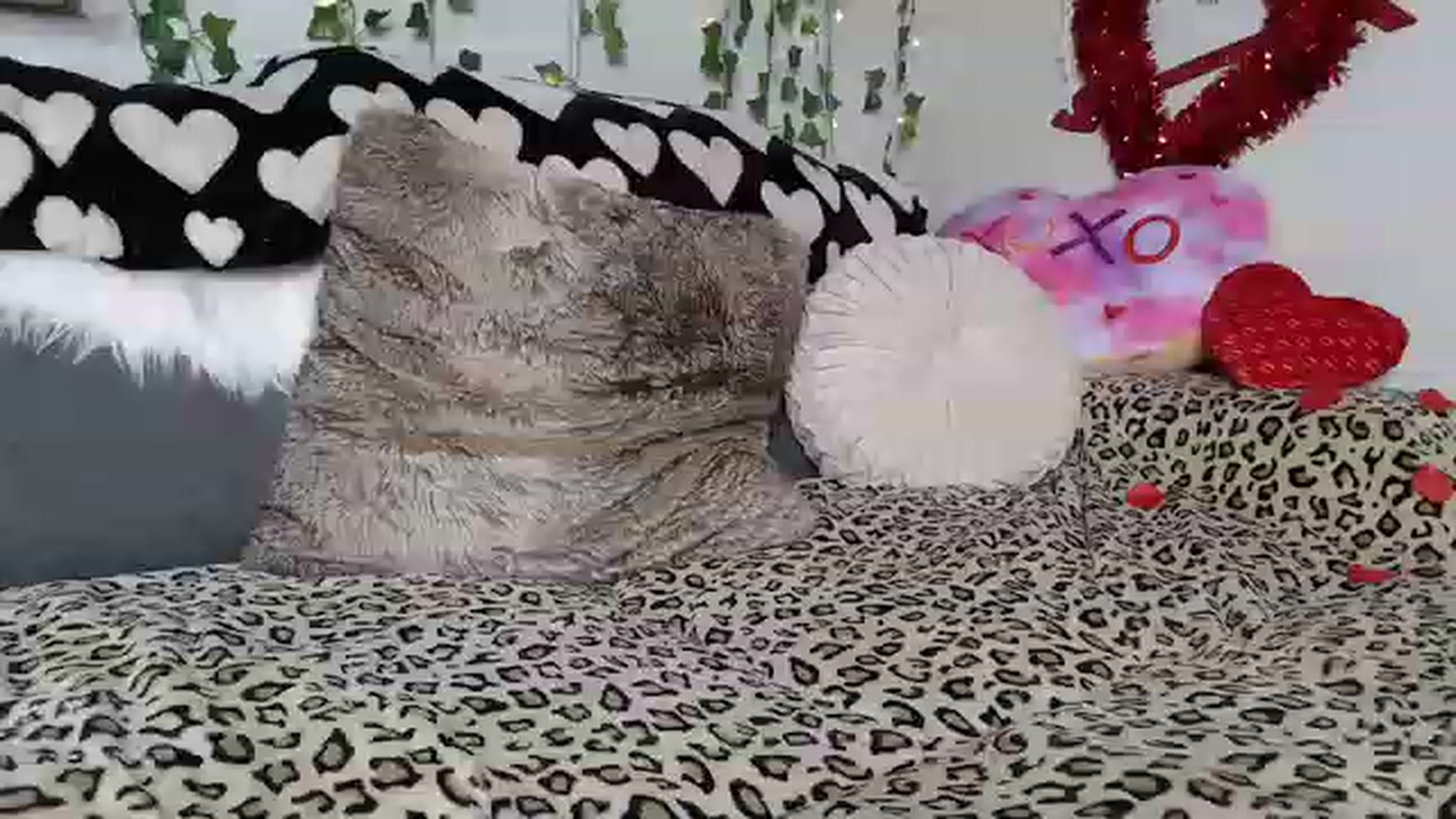 Gallery image thumbnail from MariahKay's myfreecams stream on, 02/10/2023, 24:20 image 8 of 20