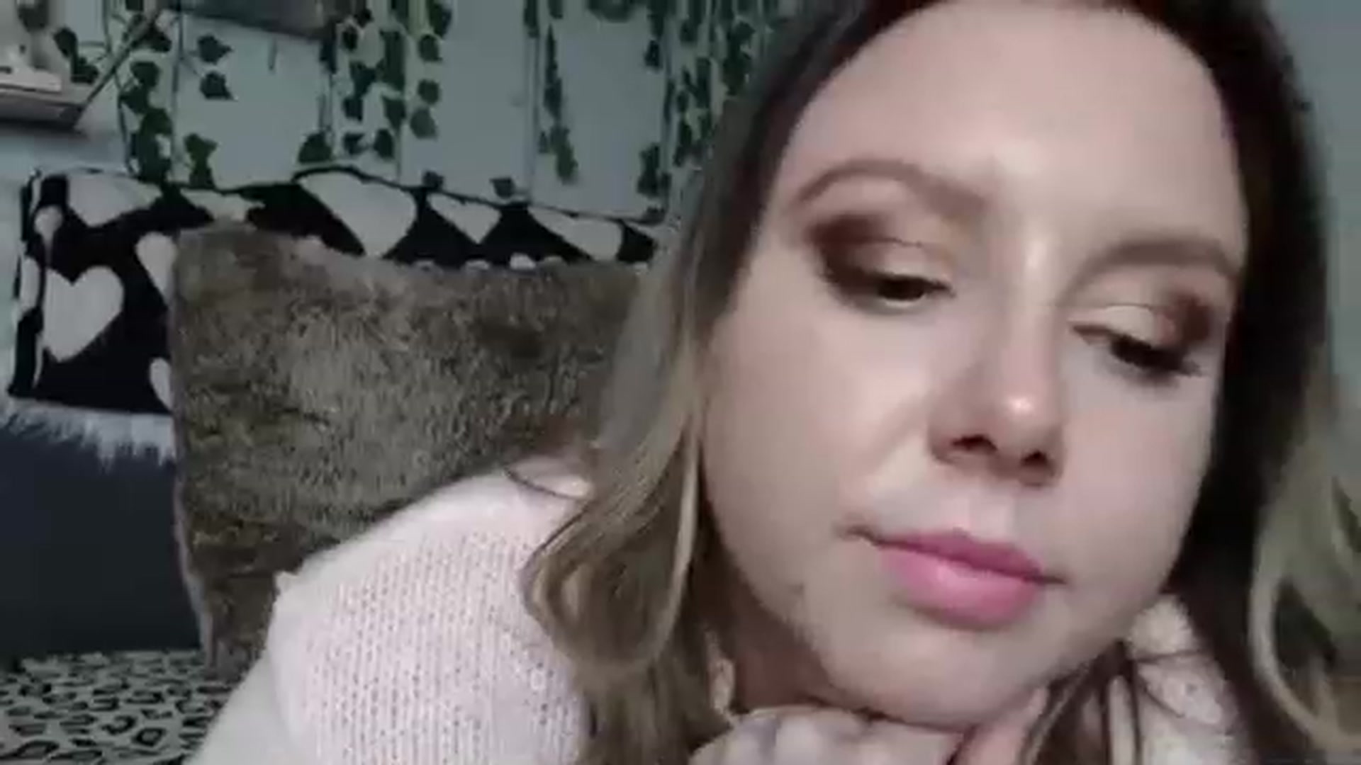 Gallery image thumbnail from MariahKay's myfreecams stream on, 02/14/2023, 20:56 image 12 of 20