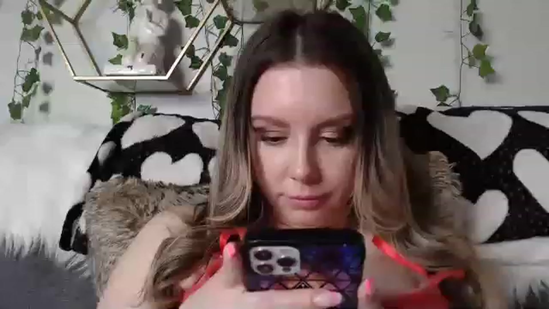Gallery image thumbnail from MariahKay's myfreecams stream on, 02/14/2023, 22:34 image 4 of 20
