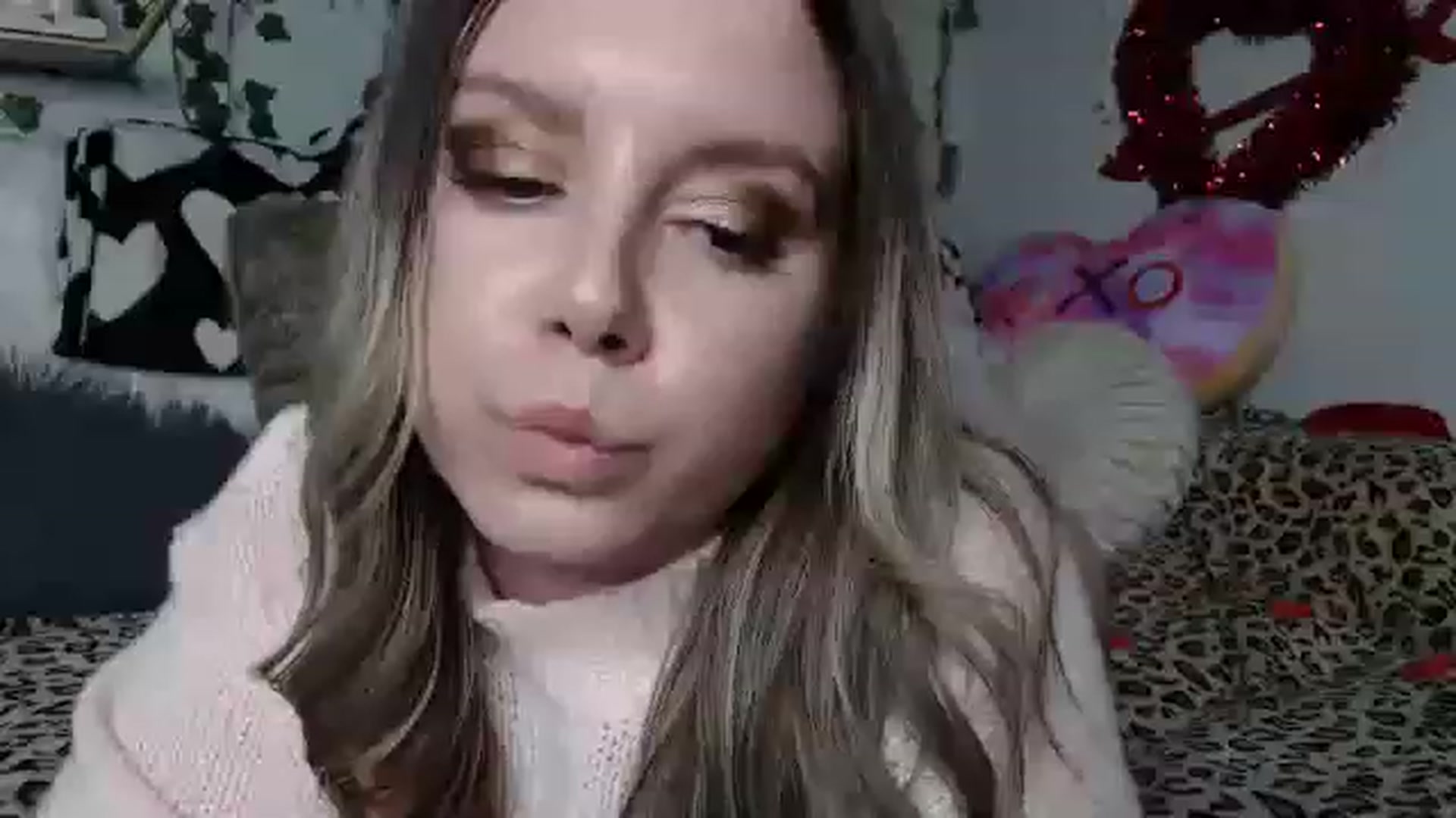 Gallery image thumbnail from MariahKay's myfreecams stream on, 02/15/2023, 01:09 image 4 of 20