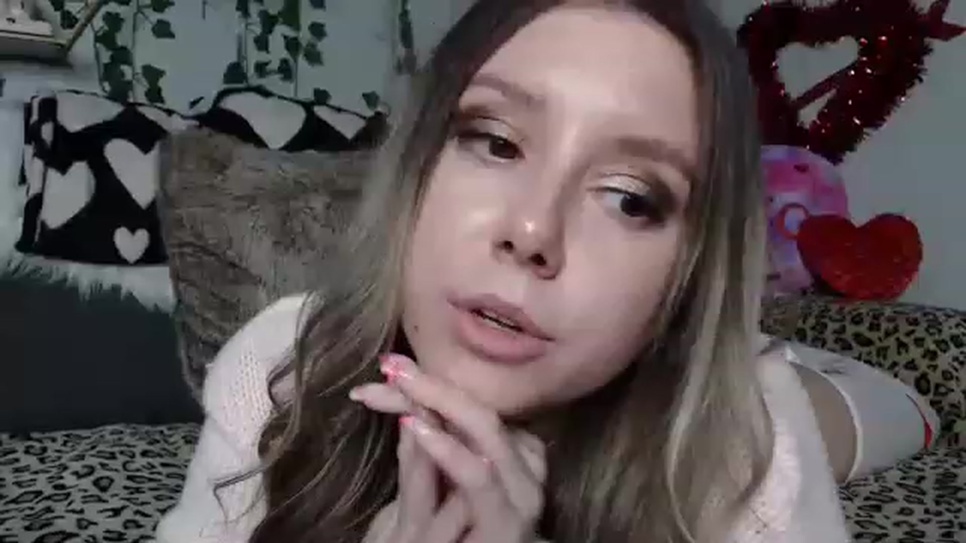 Gallery image thumbnail from MariahKay's myfreecams stream on, 02/15/2023, 02:18 image 5 of 20