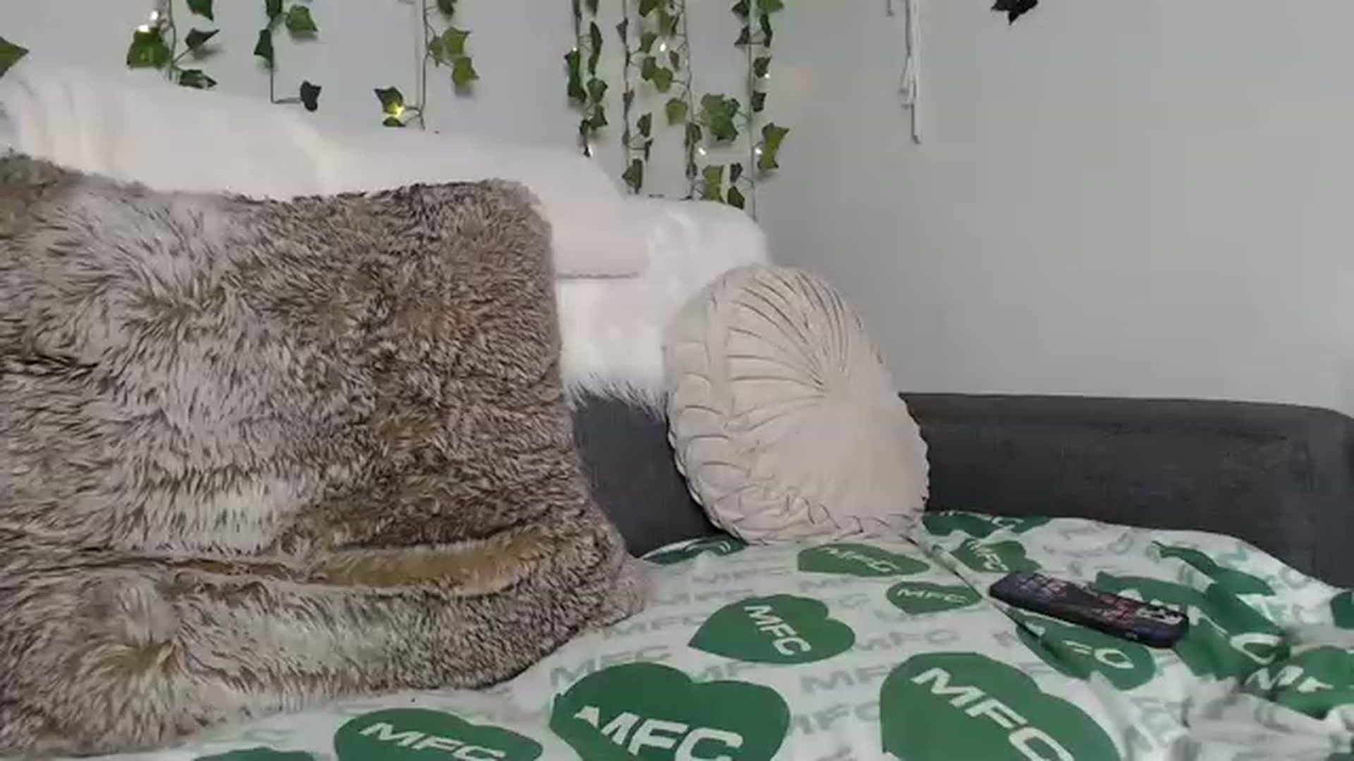 Gallery image thumbnail from MariahKay's myfreecams stream on, 03/12/2023, 24:51 image 17 of 20