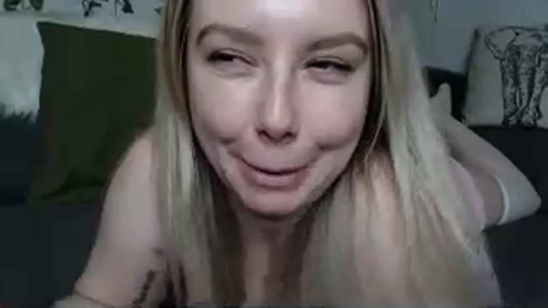 Gallery image thumbnail from MariahKay's myfreecams stream on, 04/24/2023, 23:11 image 1 of 20