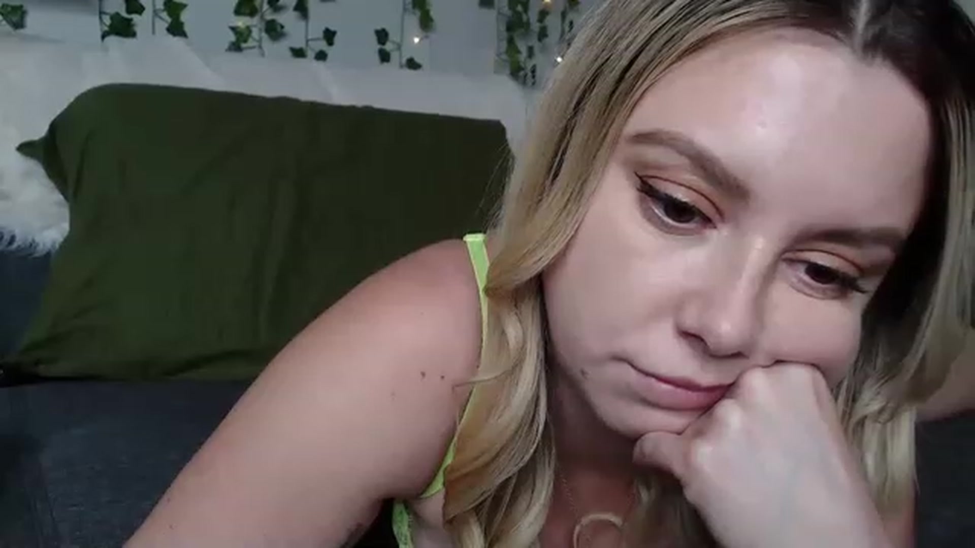 Gallery image thumbnail from MariahKay's myfreecams stream on, 05/23/2023, 22:59 image 9 of 20