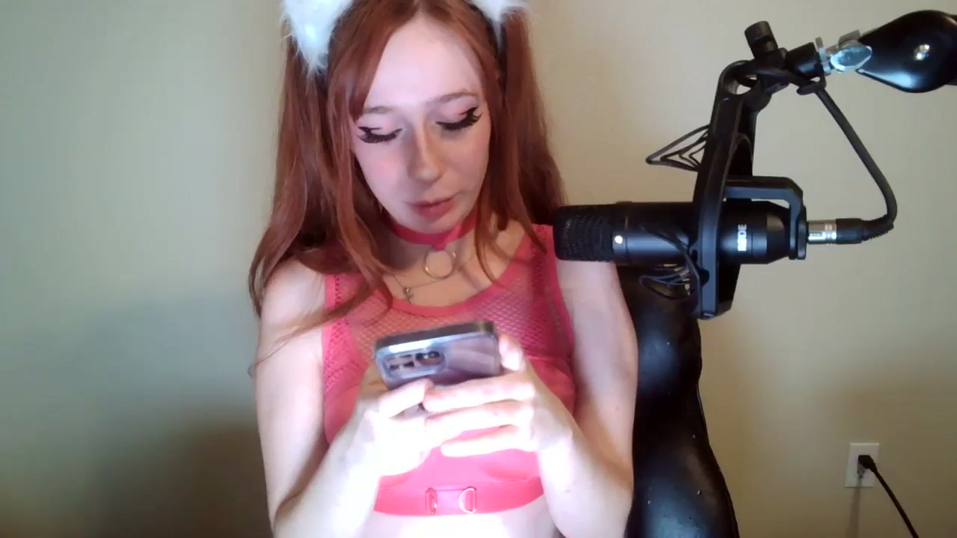 Gallery image thumbnail from MariahXSavage's myfreecams stream on, 08/03/2023, 03:18 image 4 of 20
