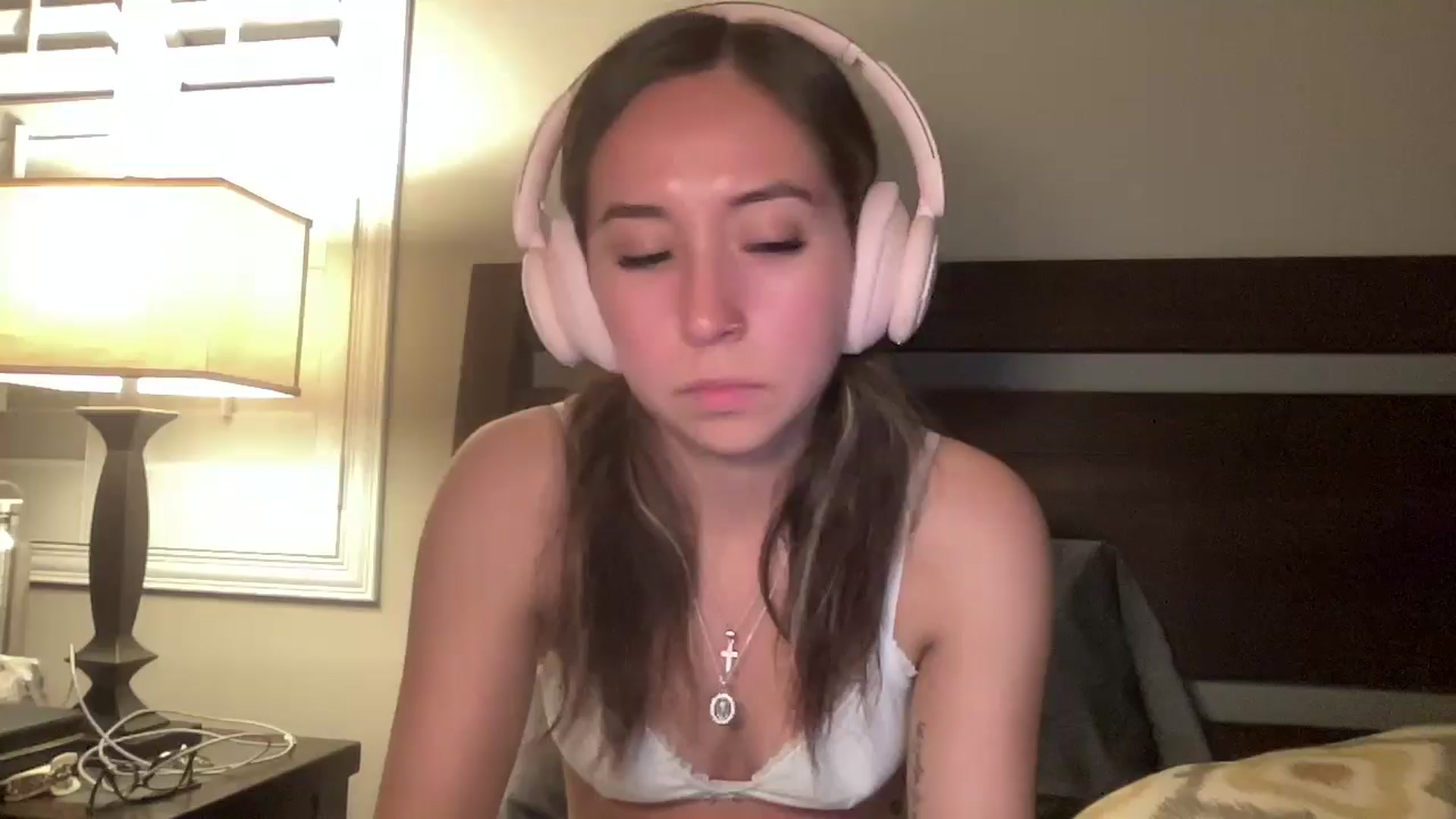 Gallery image thumbnail from Marial's myfreecams stream on, 01/21/2026, 04:38 image 10 of 20