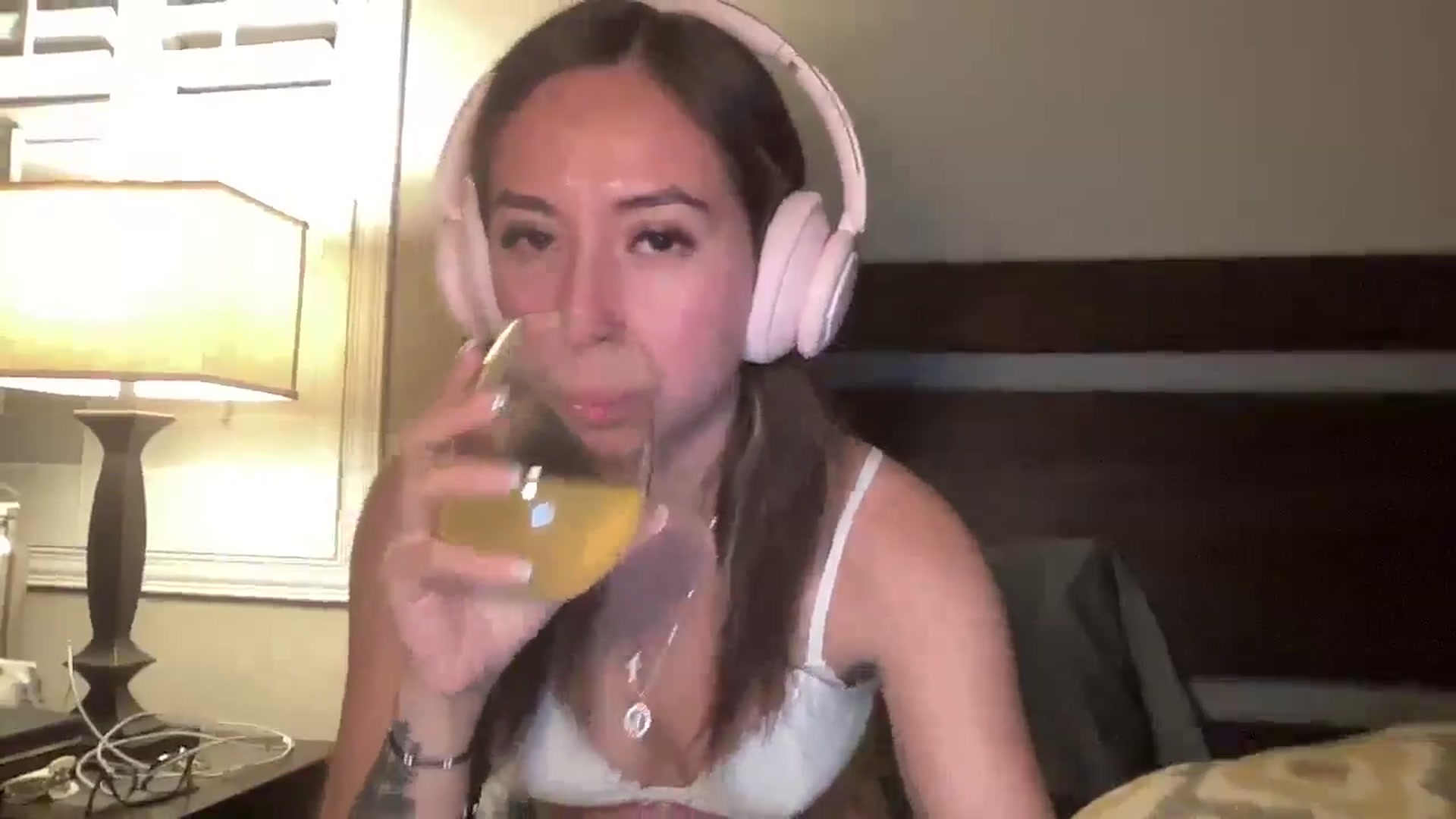 Gallery image thumbnail from Marial's myfreecams stream on, 01/21/2026, 04:38 image 2 of 20