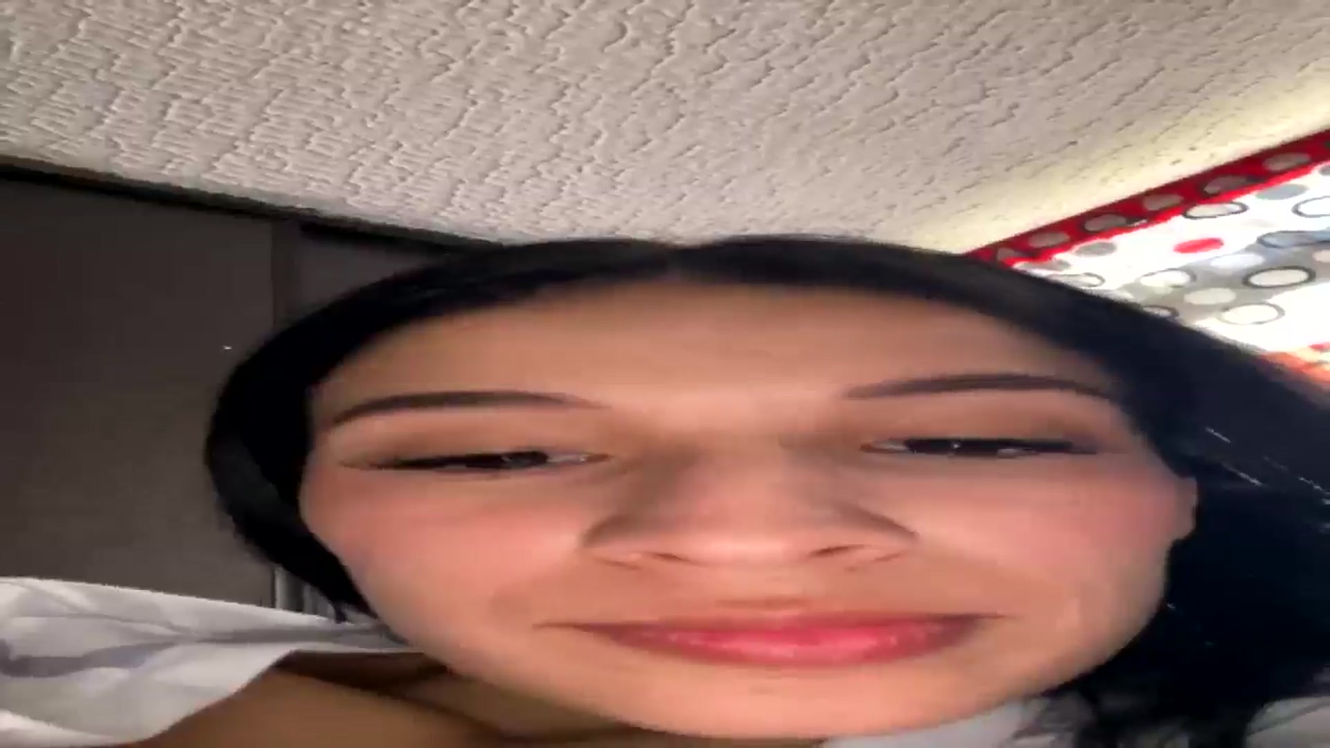 Gallery image thumbnail from MarianaSweety's myfreecams stream on, 12/31/2025, 14:50 image 16 of 20