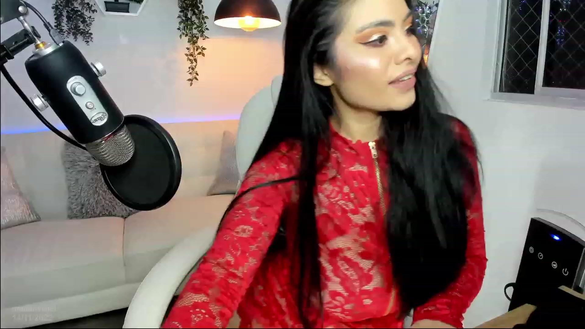 Gallery image thumbnail from Marianviolet's myfreecams stream on, 11/15/2022, 05:45 image 12 of 20