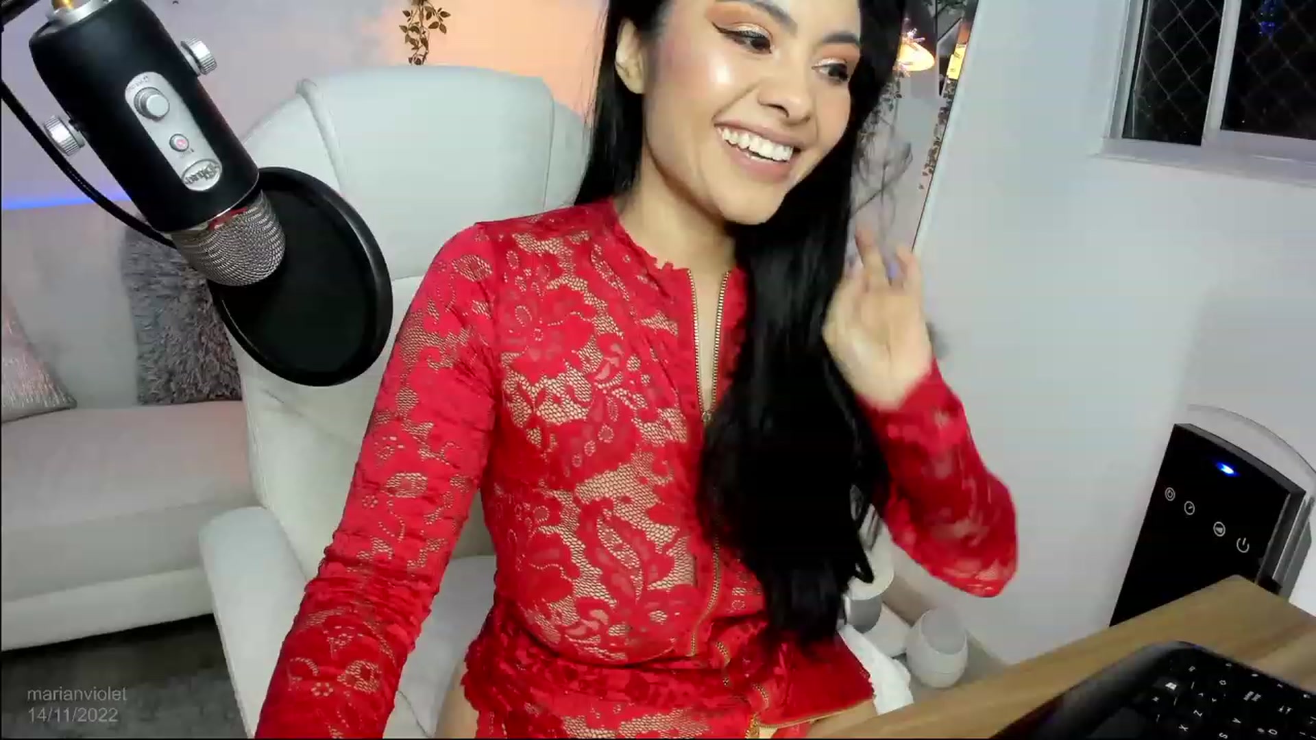 Gallery image thumbnail from Marianviolet's myfreecams stream on, 11/15/2022, 05:45 image 6 of 20