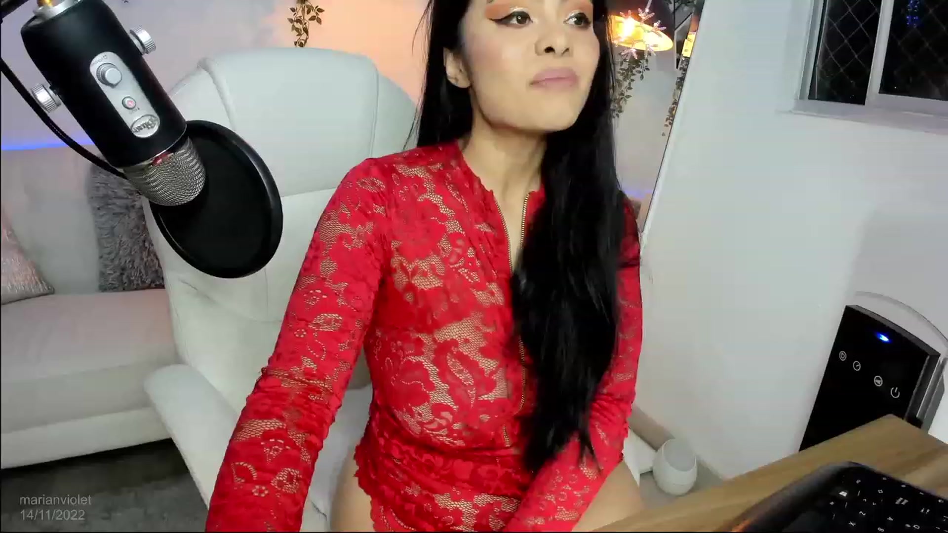 Gallery image thumbnail from Marianviolet's myfreecams stream on, 11/15/2022, 05:45 image 4 of 20
