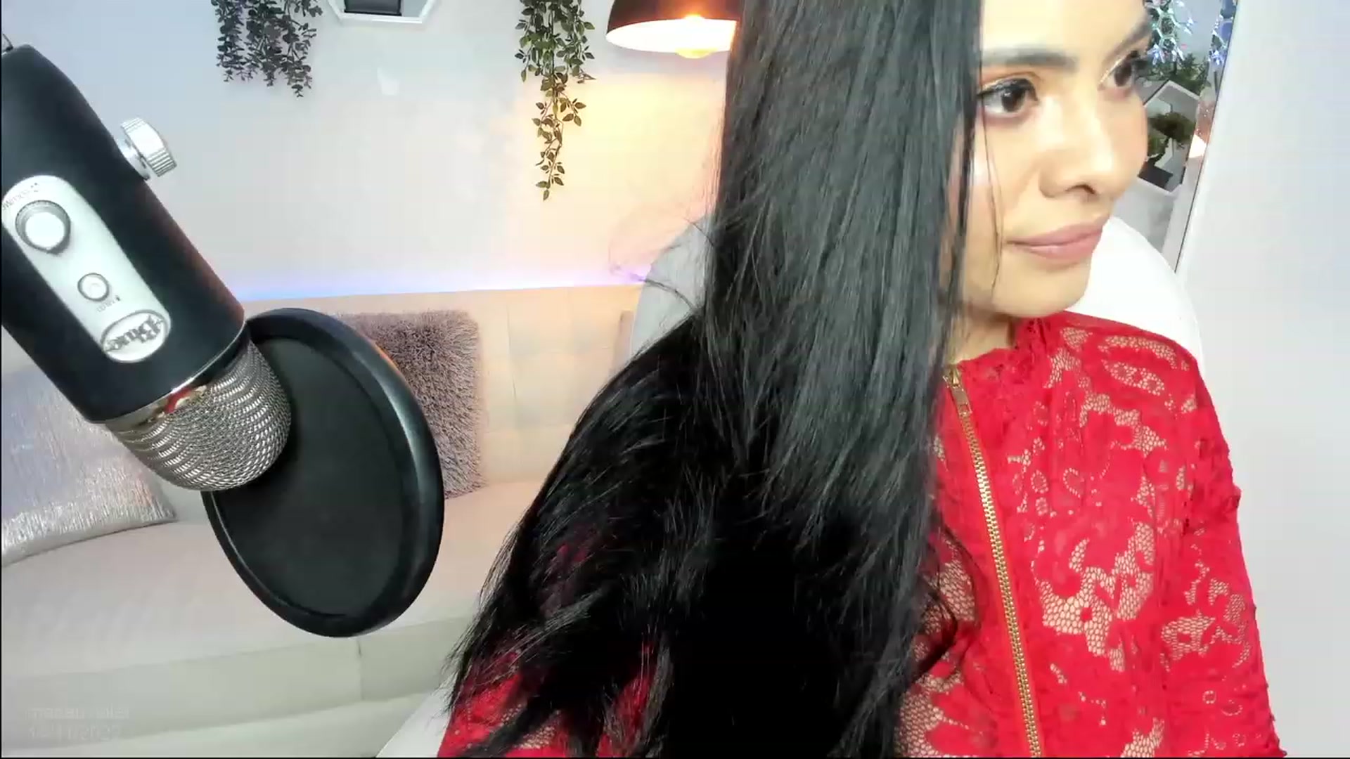 Gallery image thumbnail from Marianviolet's myfreecams stream on, 11/15/2022, 05:45 image 15 of 20