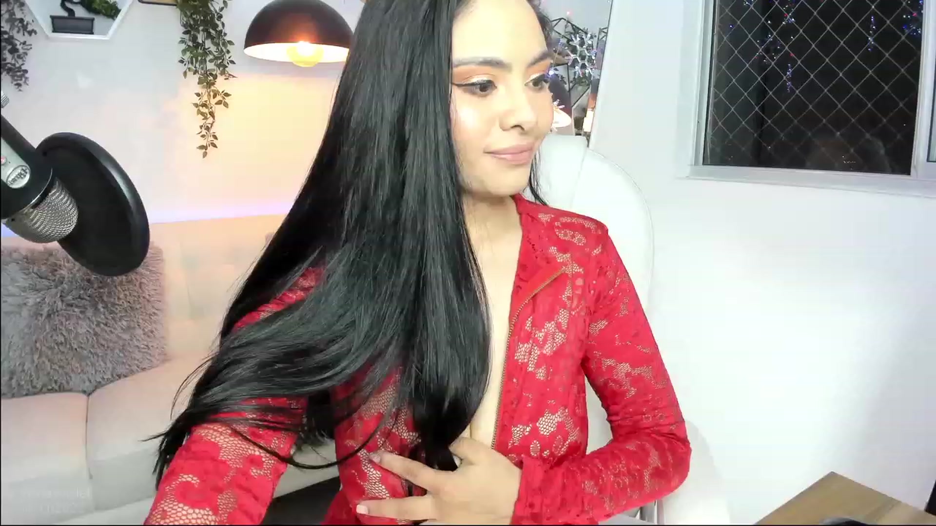 Gallery image thumbnail from Marianviolet's myfreecams stream on, 11/15/2022, 08:21 image 10 of 20