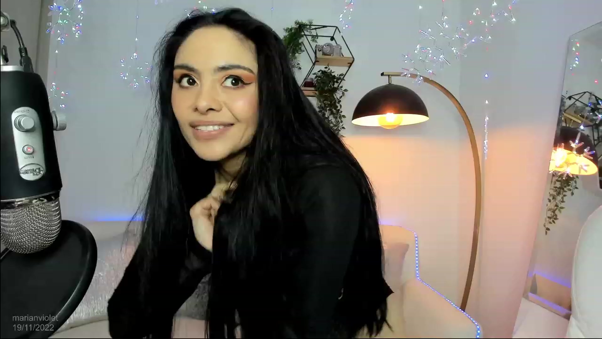 Gallery image thumbnail from Marianviolet's myfreecams stream on, 11/20/2022, 05:38 image 4 of 20