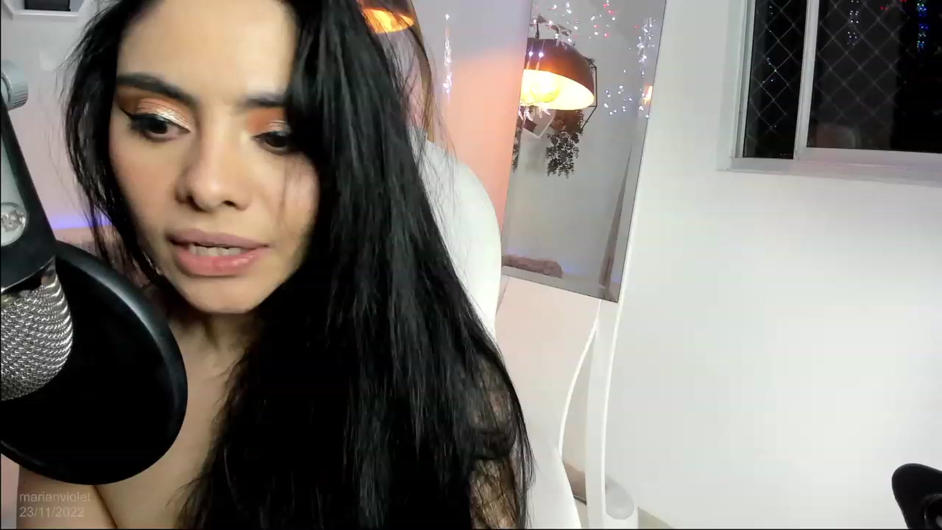 Gallery image thumbnail from Marianviolet's myfreecams stream on, 11/24/2022, 10:07 image 16 of 20