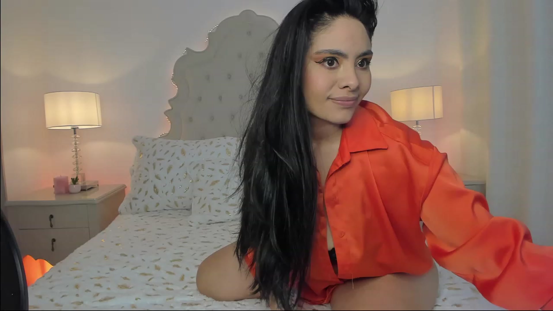 Gallery image thumbnail from Marianviolet's myfreecams stream on, 12/05/2022, 07:26 image 17 of 20