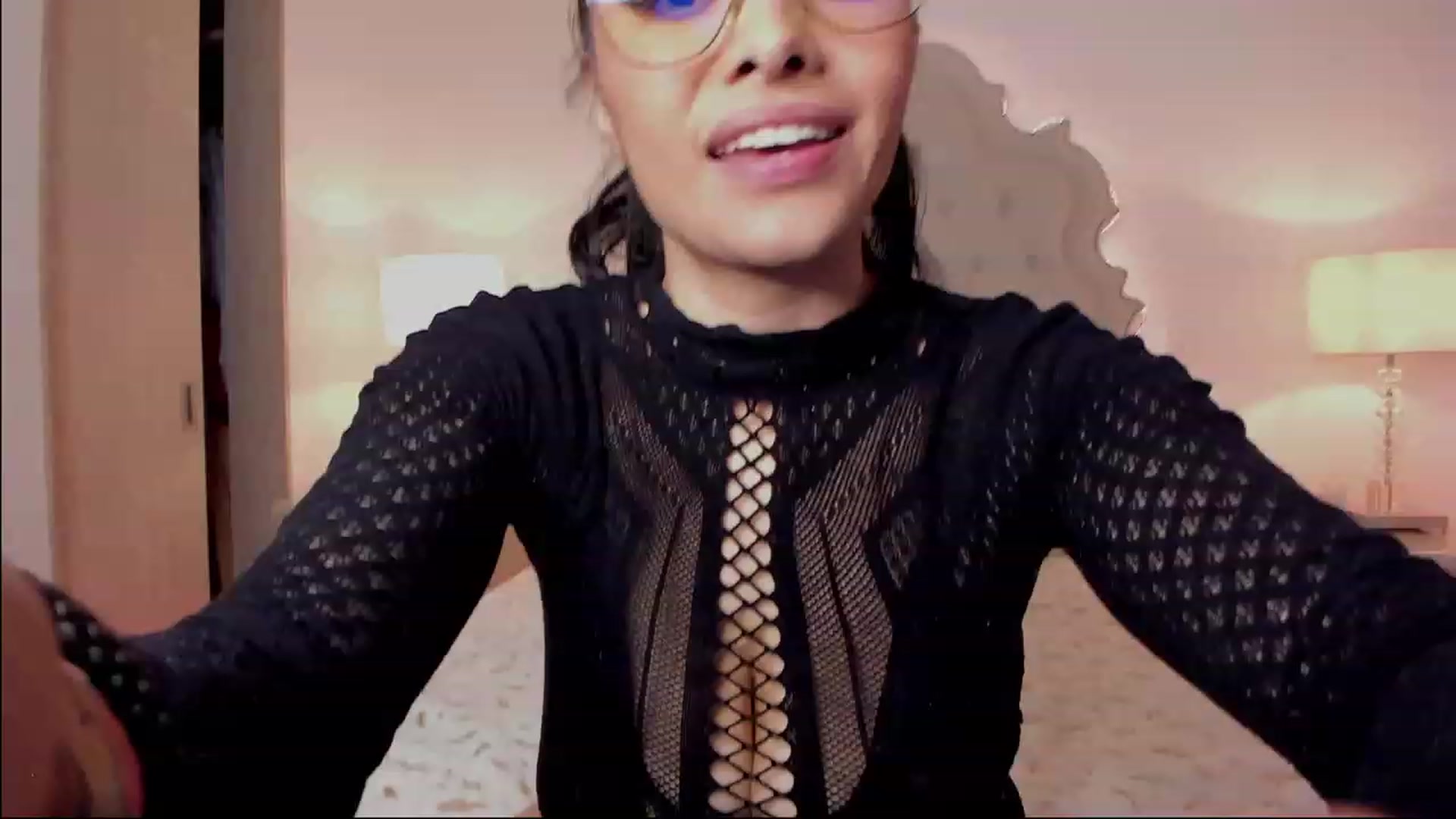 Gallery image thumbnail from Marianviolet's myfreecams stream on, 12/26/2022, 07:11 image 1 of 20