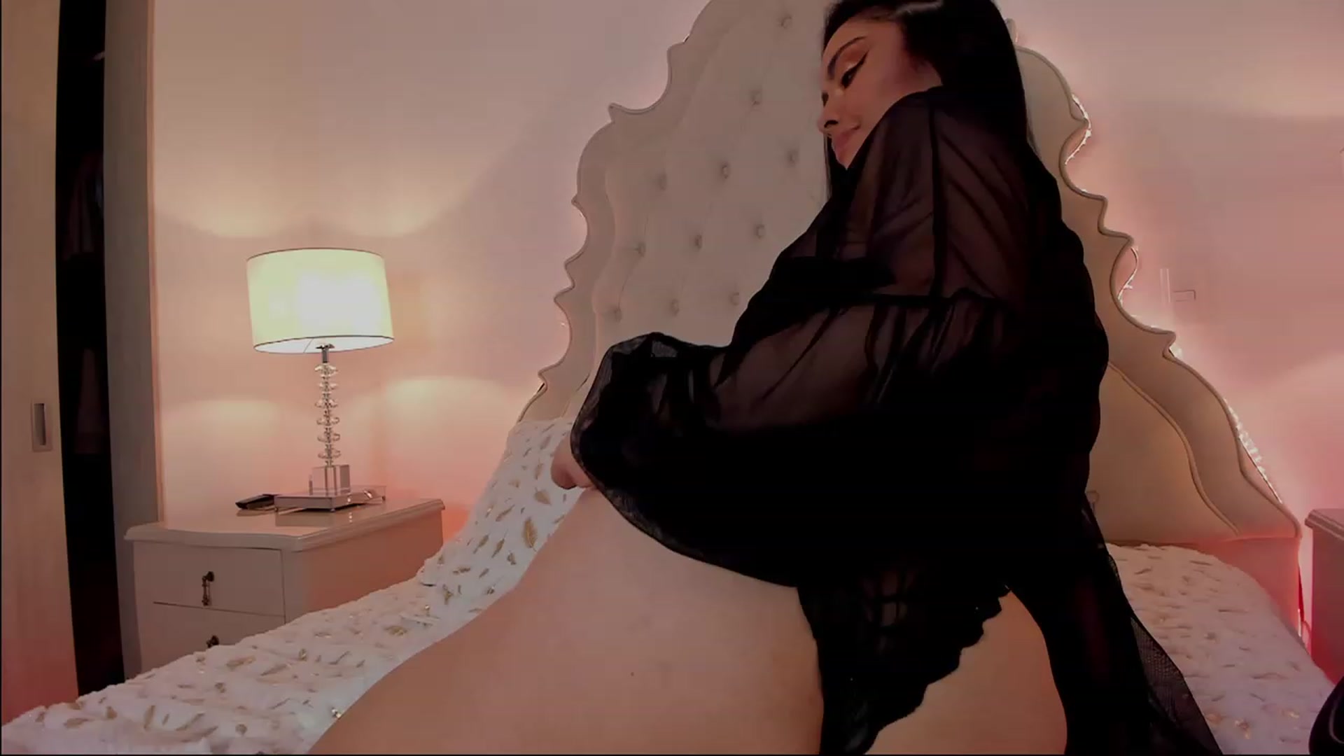 Gallery image thumbnail from Marianviolet's myfreecams stream on, 12/28/2022, 08:55 image 11 of 20