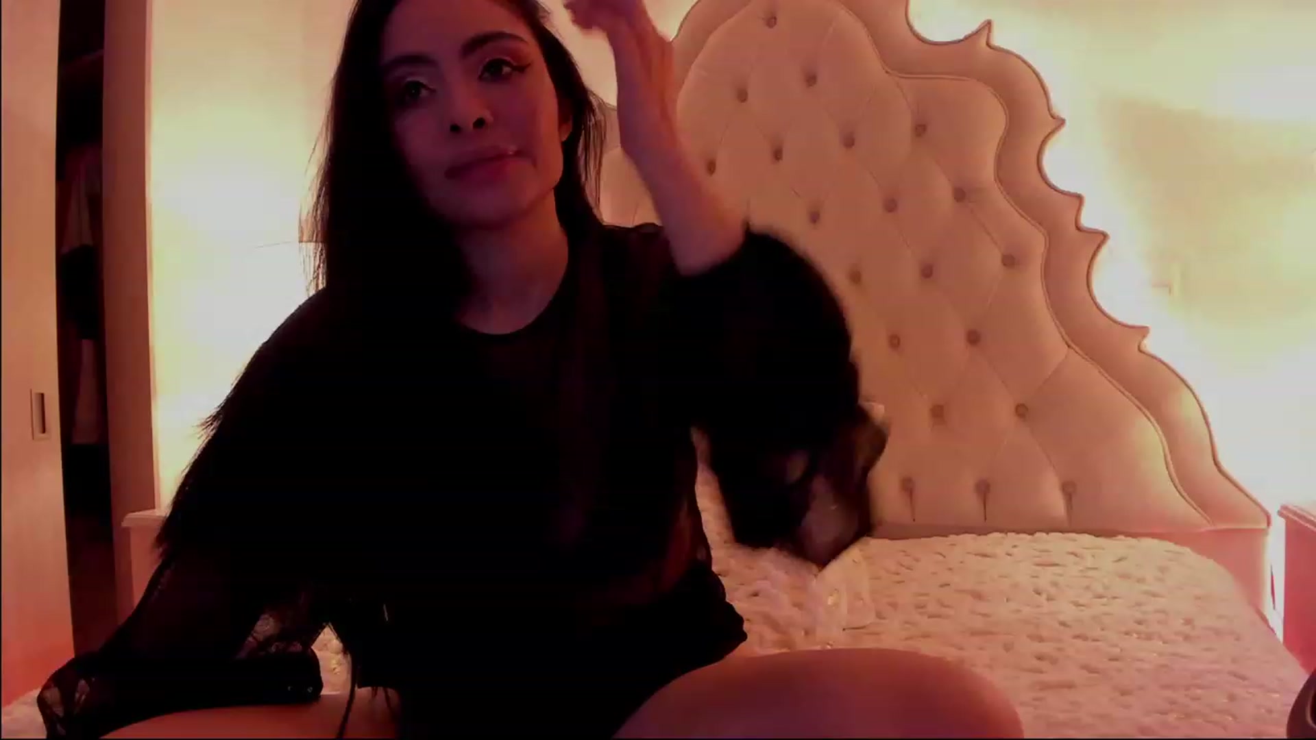 Gallery image thumbnail from Marianviolet's myfreecams stream on, 12/28/2022, 08:55 image 5 of 20