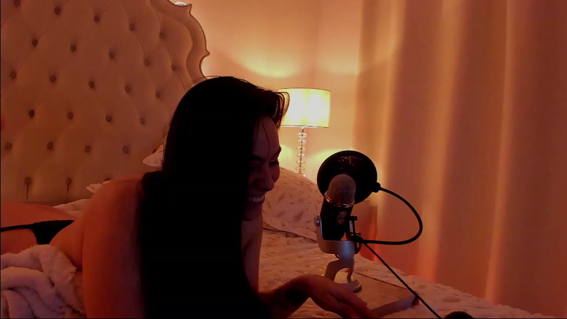 Gallery image thumbnail from Marianviolet's myfreecams stream on, 12/30/2022, 09:49 image 17 of 20