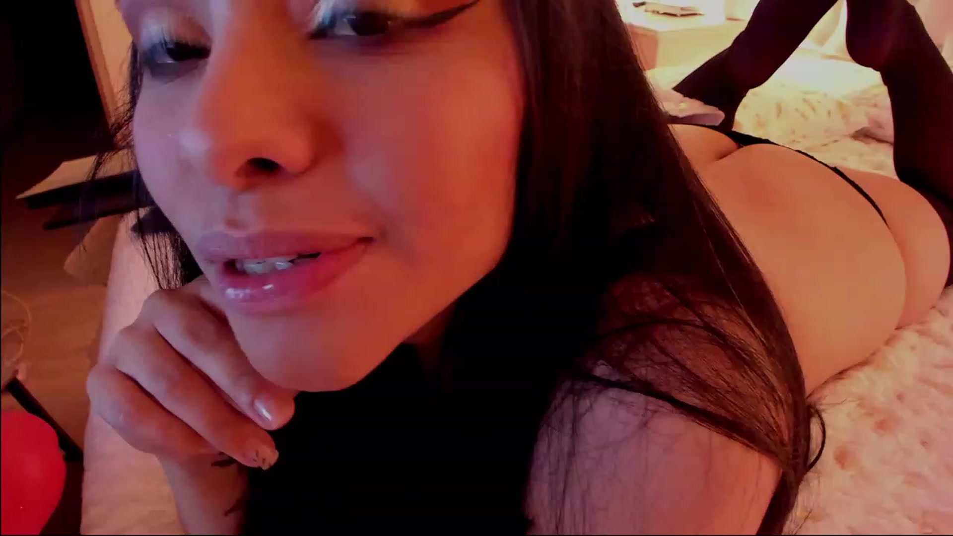 Gallery image thumbnail from Marianviolet's myfreecams stream on, 01/09/2023, 10:17 image 4 of 20