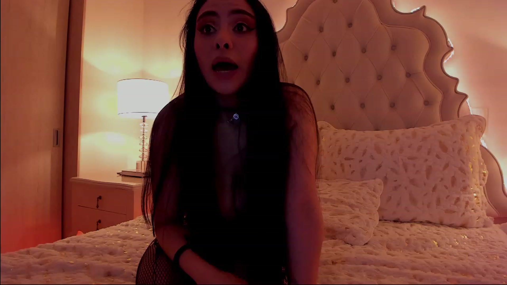 Gallery image thumbnail from Marianviolet's myfreecams stream on, 01/10/2023, 09:02 image 20 of 20