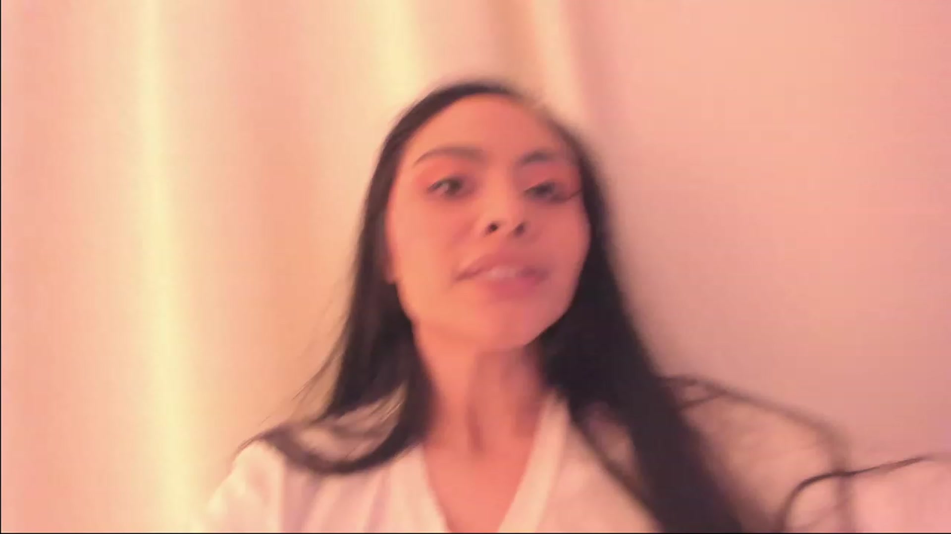Gallery image thumbnail from Marianviolet's myfreecams stream on, 01/18/2023, 10:40 image 11 of 20