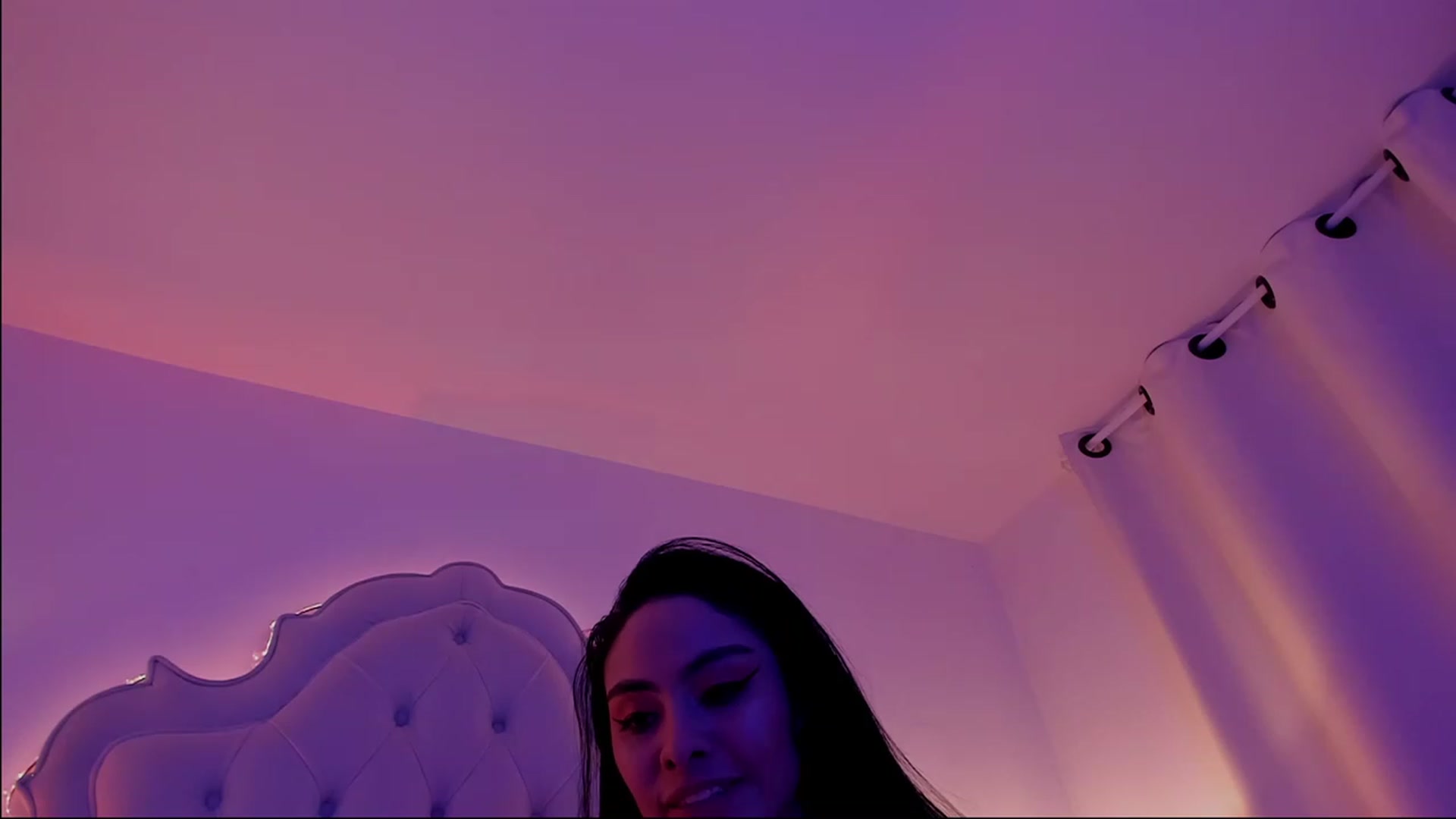 Gallery image thumbnail from Marianviolet's myfreecams stream on, 01/21/2023, 09:54 image 19 of 20