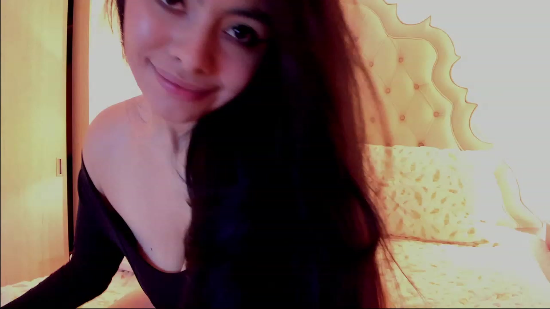 Gallery image thumbnail from Marianviolet's myfreecams stream on, 01/23/2023, 08:11 image 3 of 20