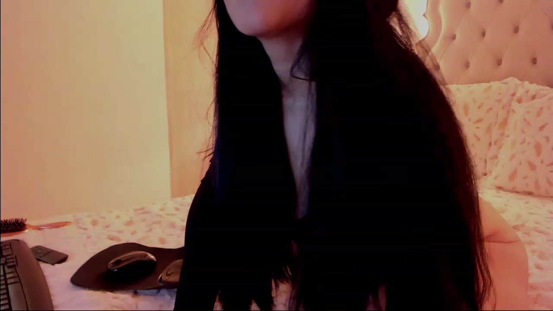 Gallery image thumbnail from Marianviolet's myfreecams stream on, 01/23/2023, 08:11 image 10 of 20