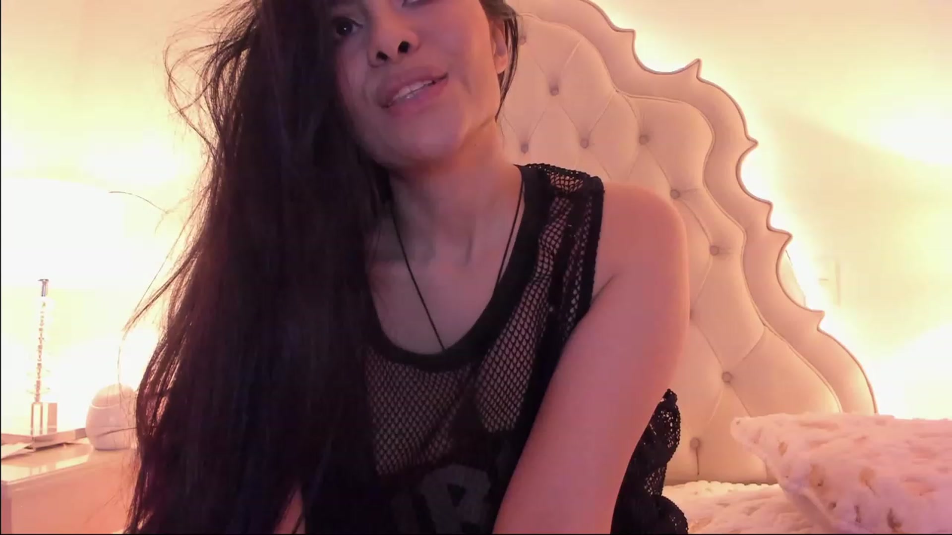 Gallery image thumbnail from Marianviolet's myfreecams stream on, 02/19/2023, 08:55 image 15 of 20